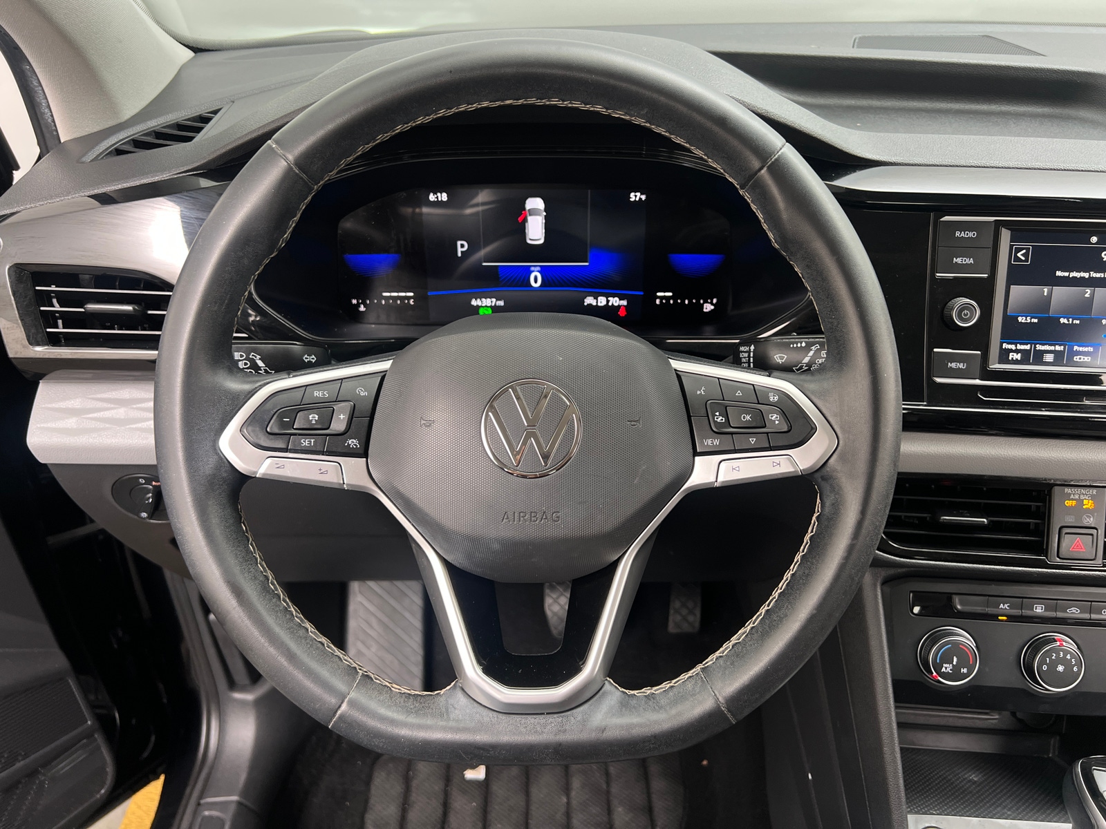 Thumbnail: 2022 Volkswagen Taos - 5