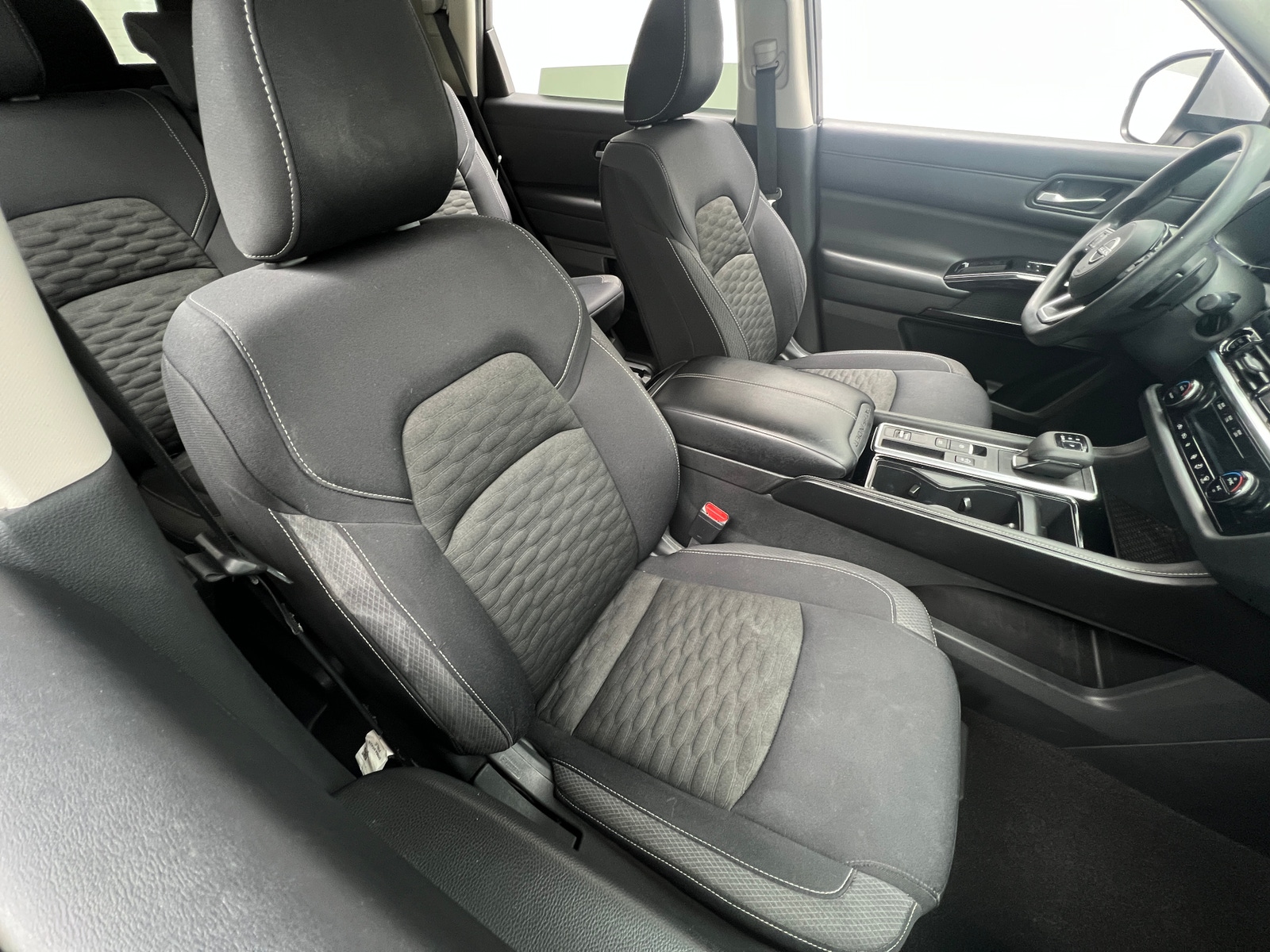 Thumbnail: 2022 Nissan Pathfinder - 2