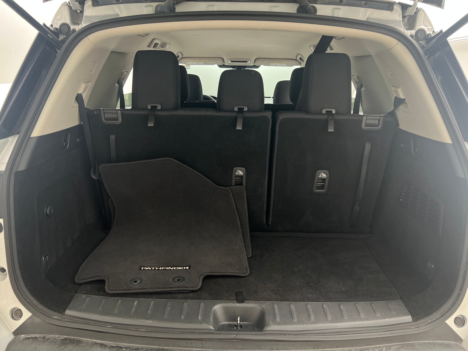 Thumbnail: 2022 Nissan Pathfinder - 7