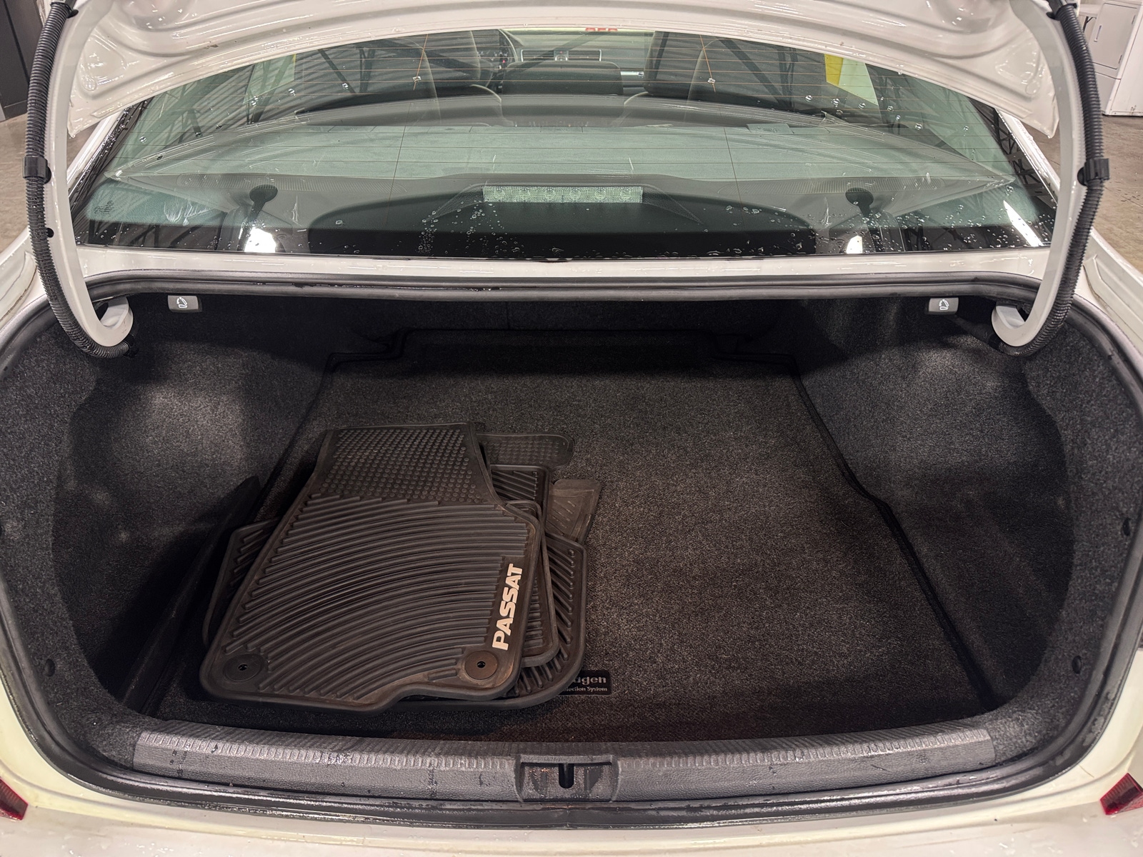 Thumbnail: 2016 Volkswagen Passat - 7