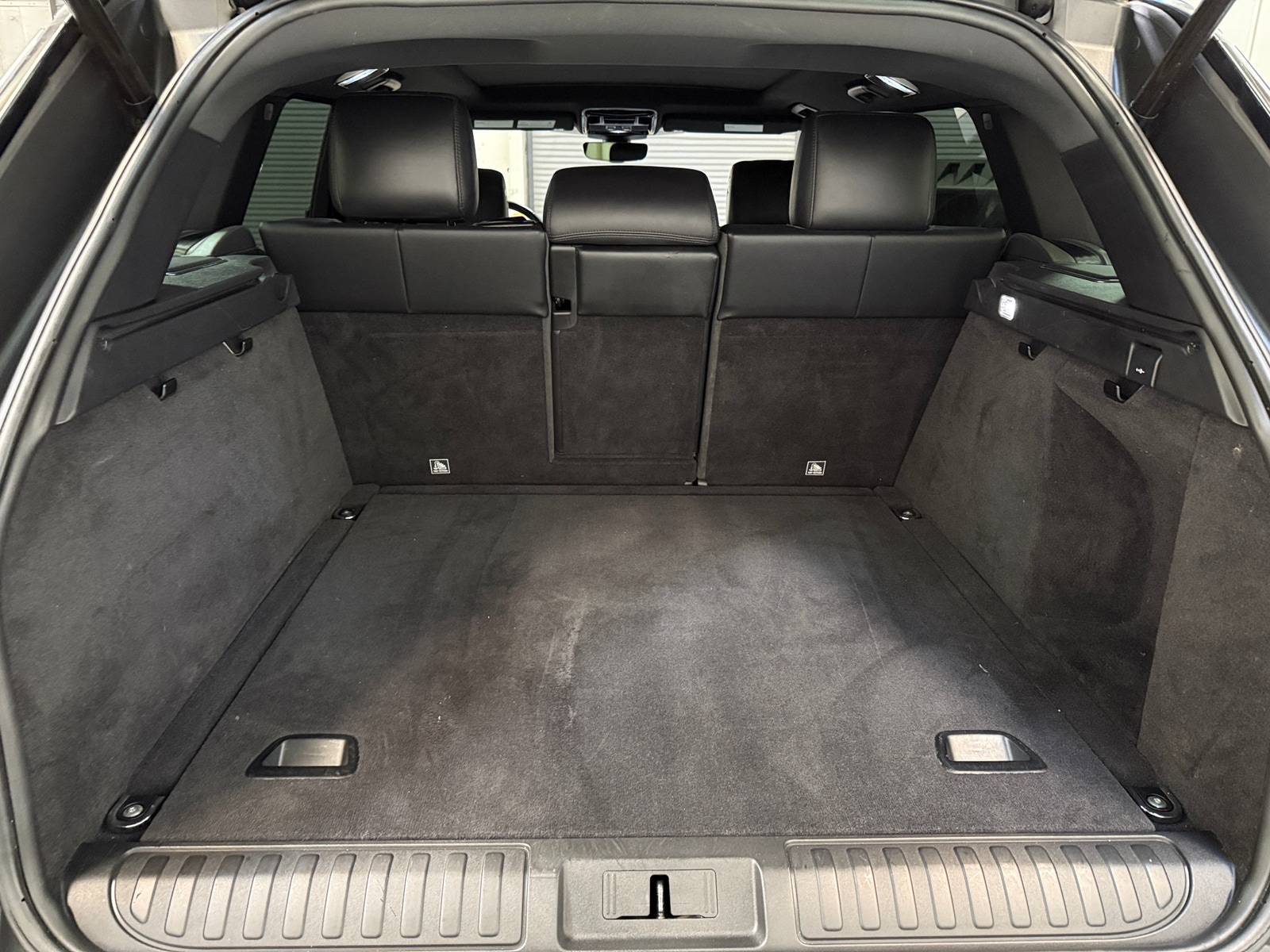 Thumbnail: 2017 Land Rover Range Rover Sport - 6