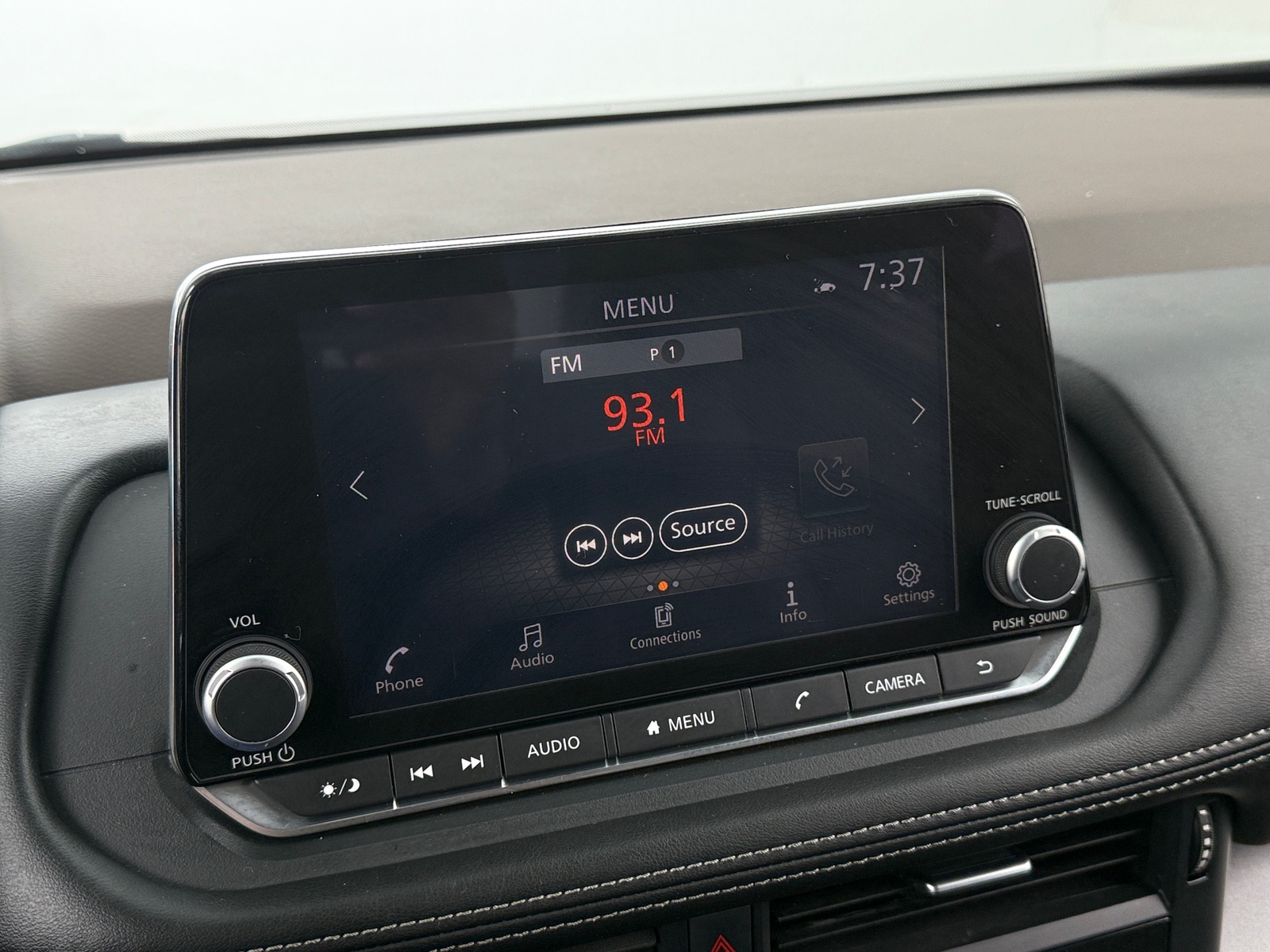 Thumbnail: 2023 Nissan Rogue - 4