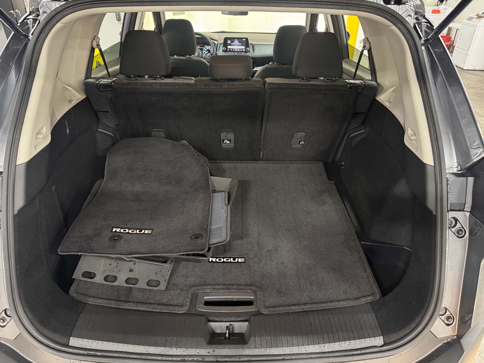 Thumbnail: 2023 Nissan Rogue - 7