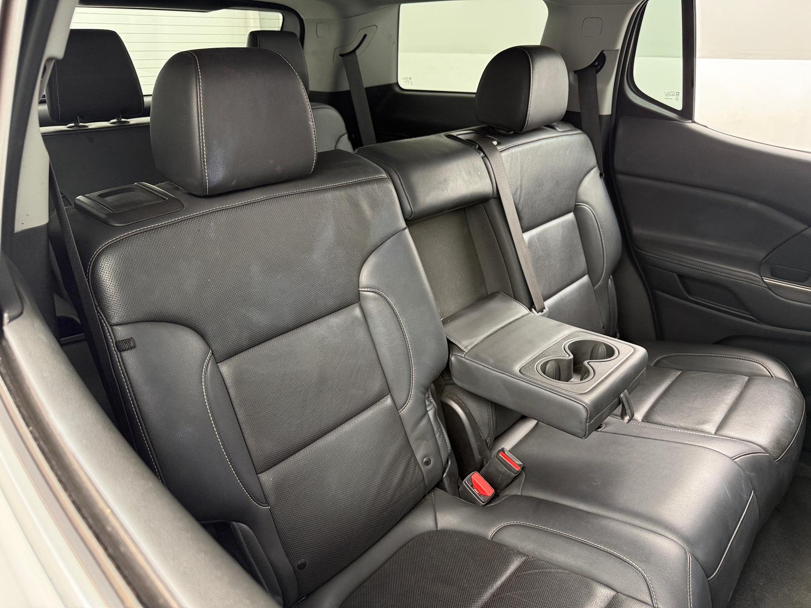 Thumbnail: 2023 GMC Acadia - 5