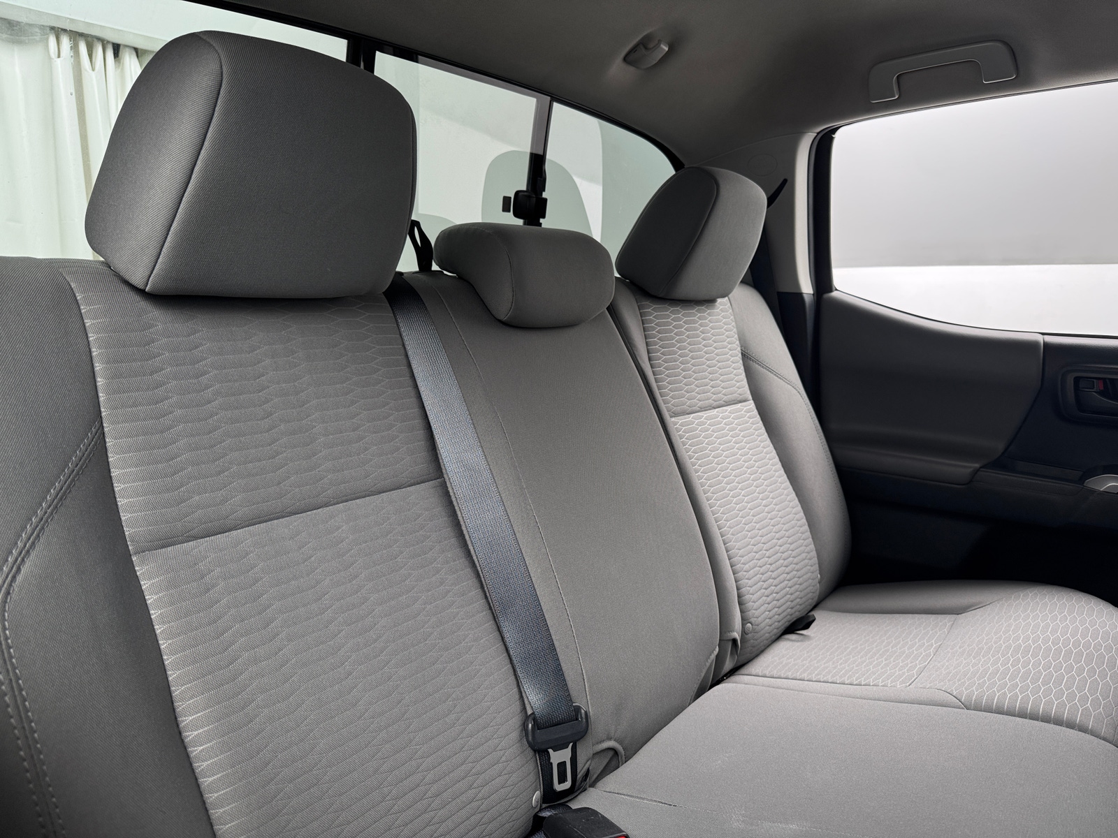 Thumbnail: 2017 Toyota Tacoma - 6