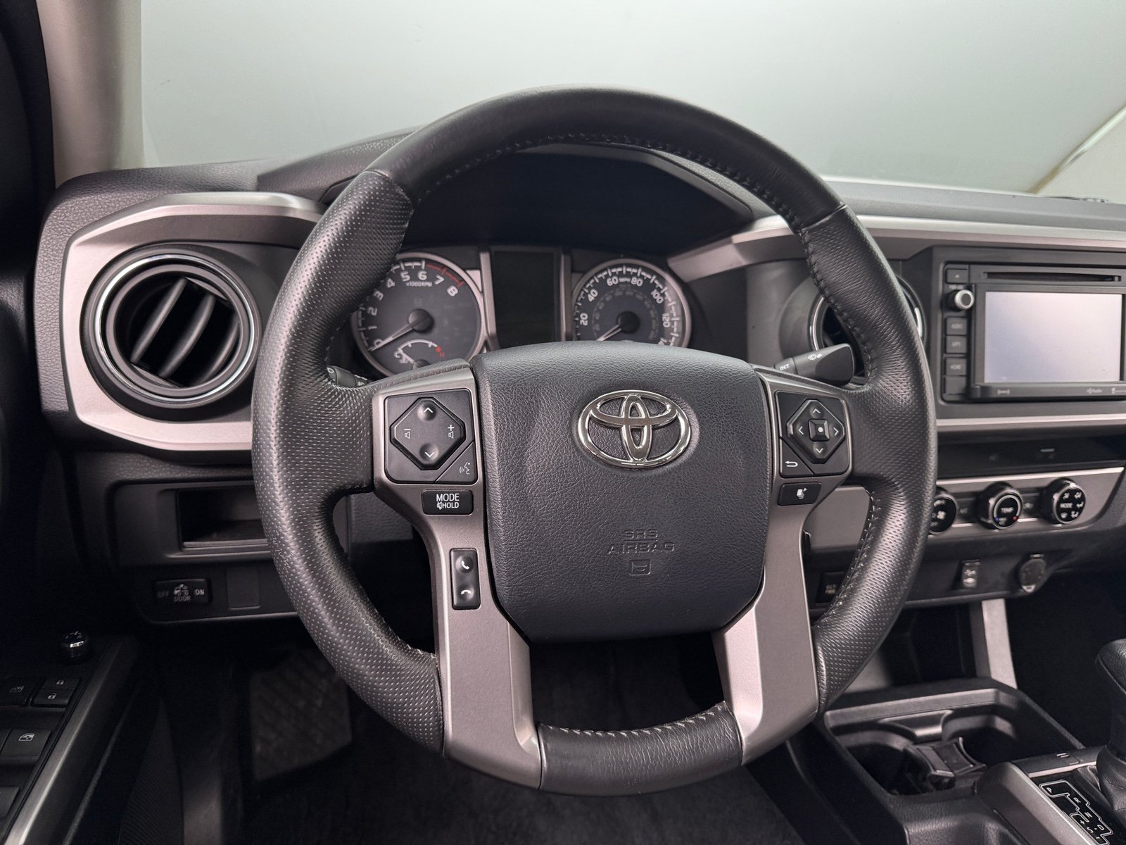 Thumbnail: 2017 Toyota Tacoma - 5