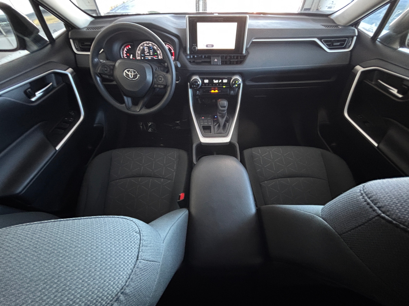 Thumbnail: 2025 Toyota RAV4 - 3