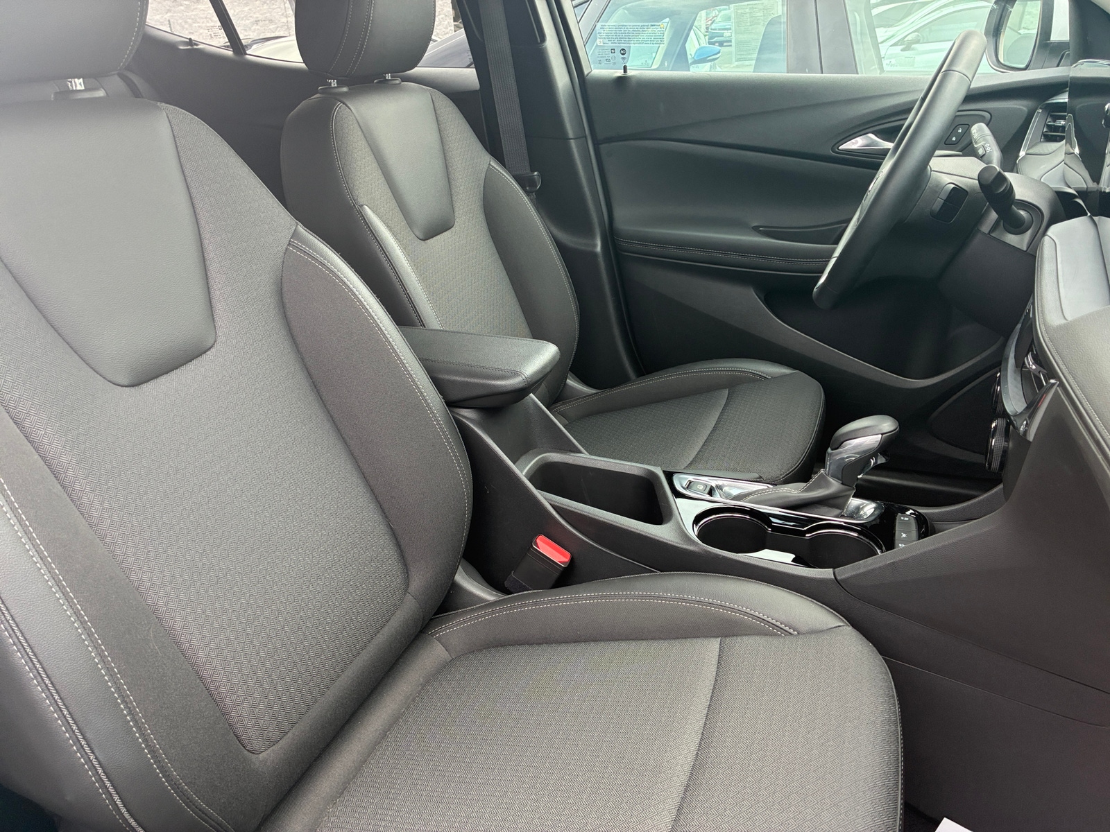 Thumbnail: 2025 Buick Encore GX - 2