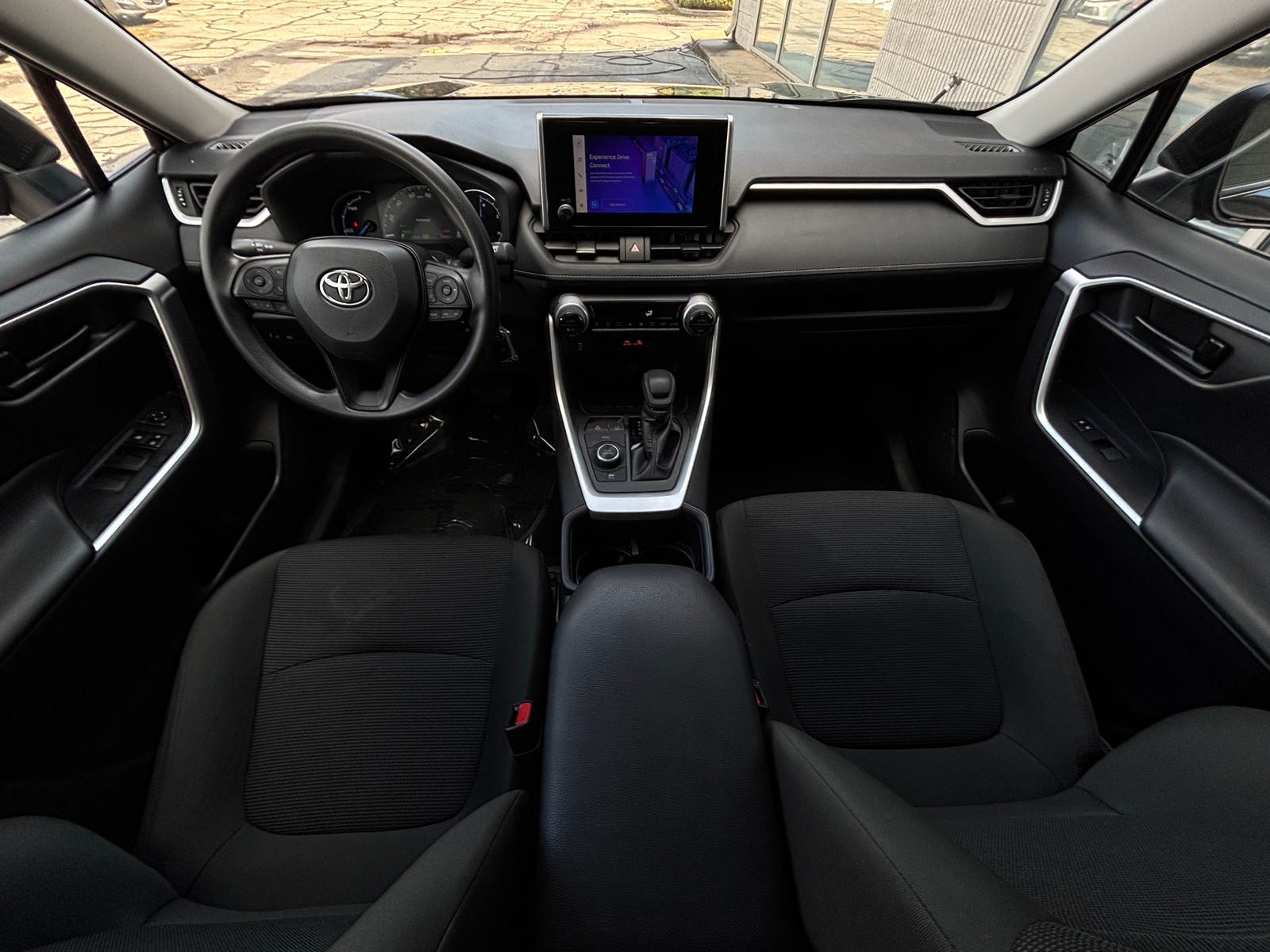 Thumbnail: 2025 Toyota RAV4 - 3