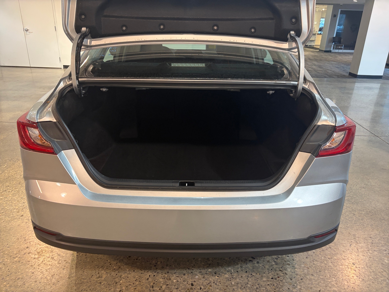 Thumbnail: 2025 Toyota Camry - 6