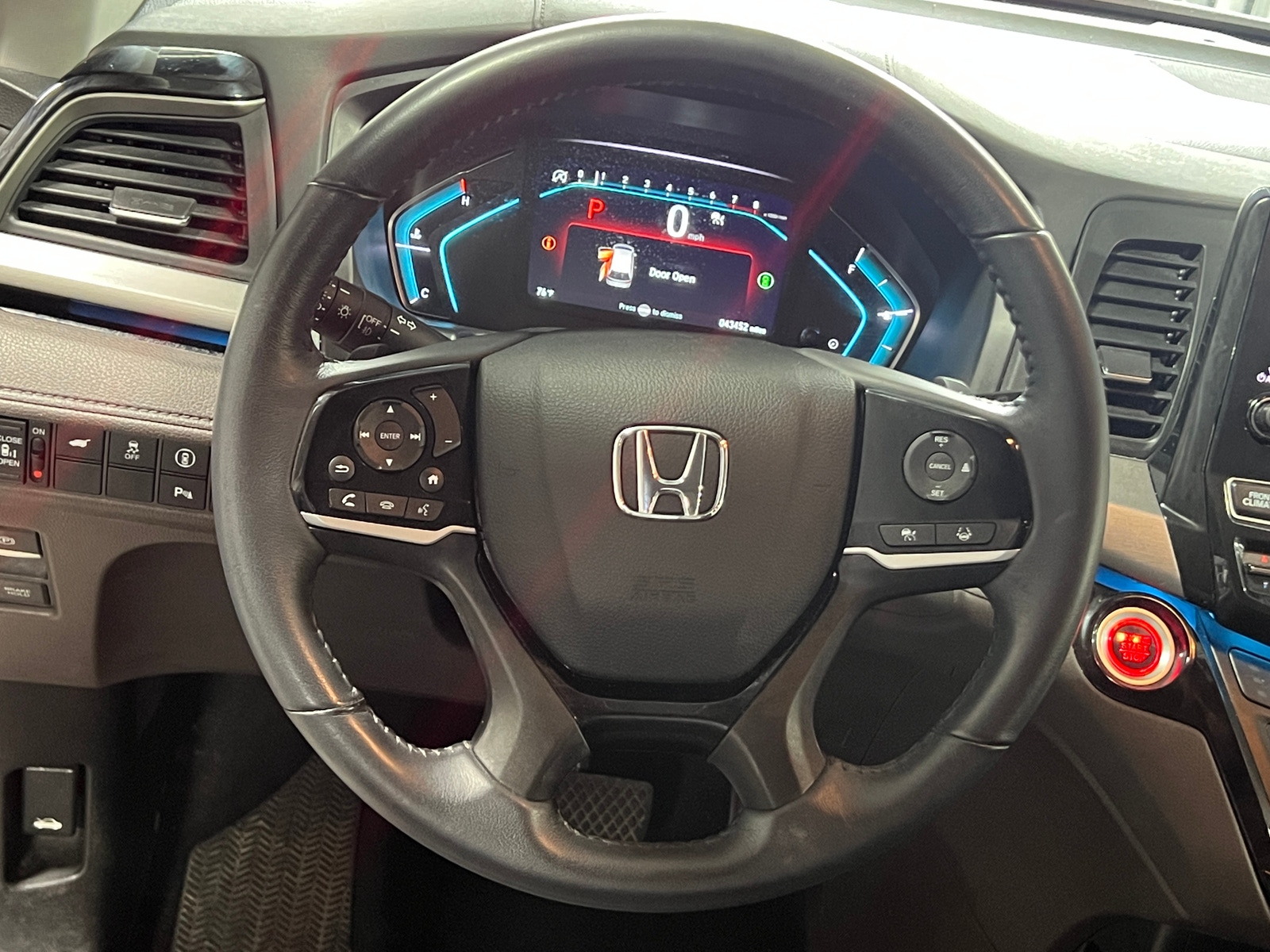 Thumbnail: 2023 Honda Odyssey - 4