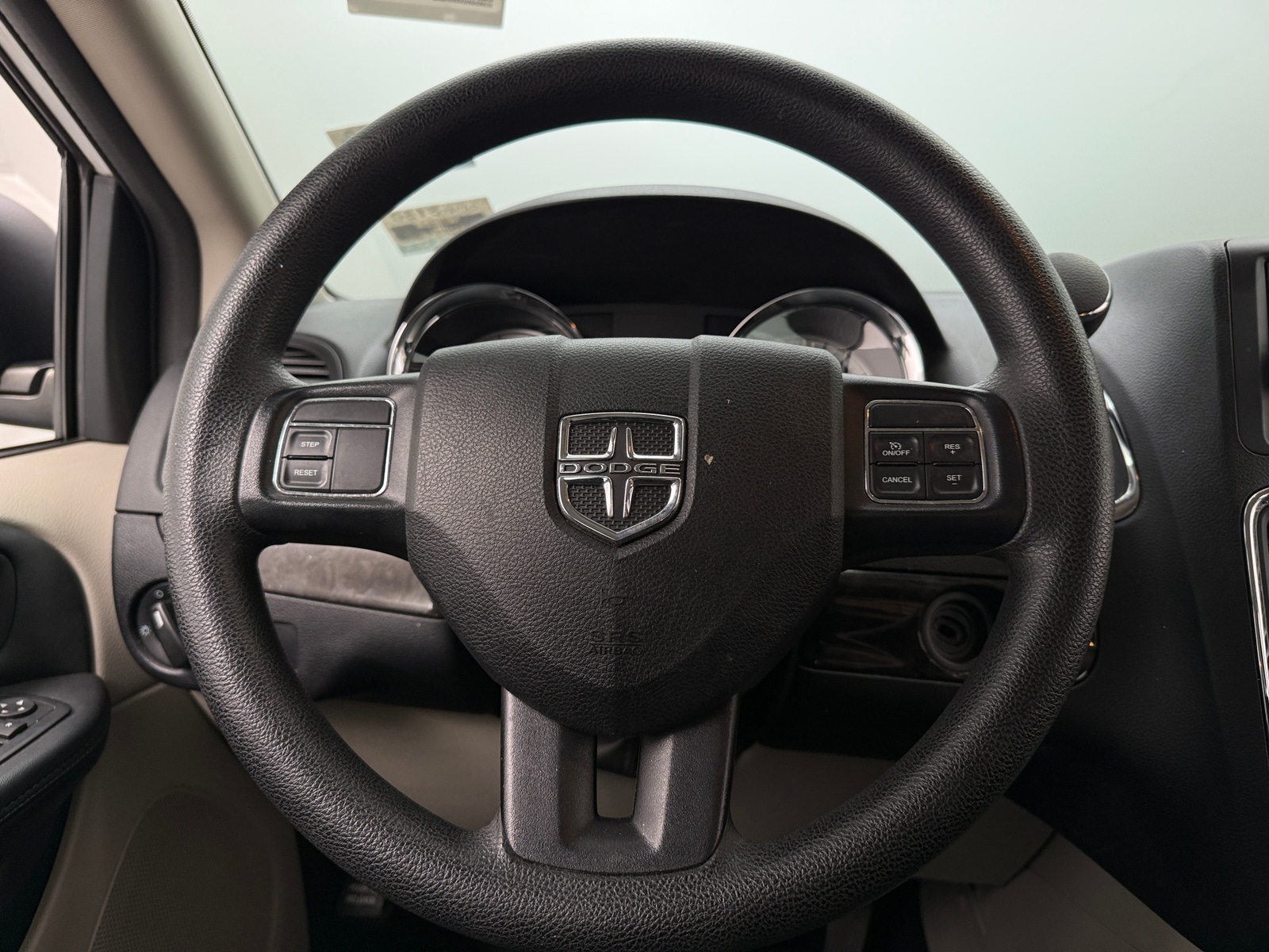 Thumbnail: 2016 Dodge Grand Caravan - 5