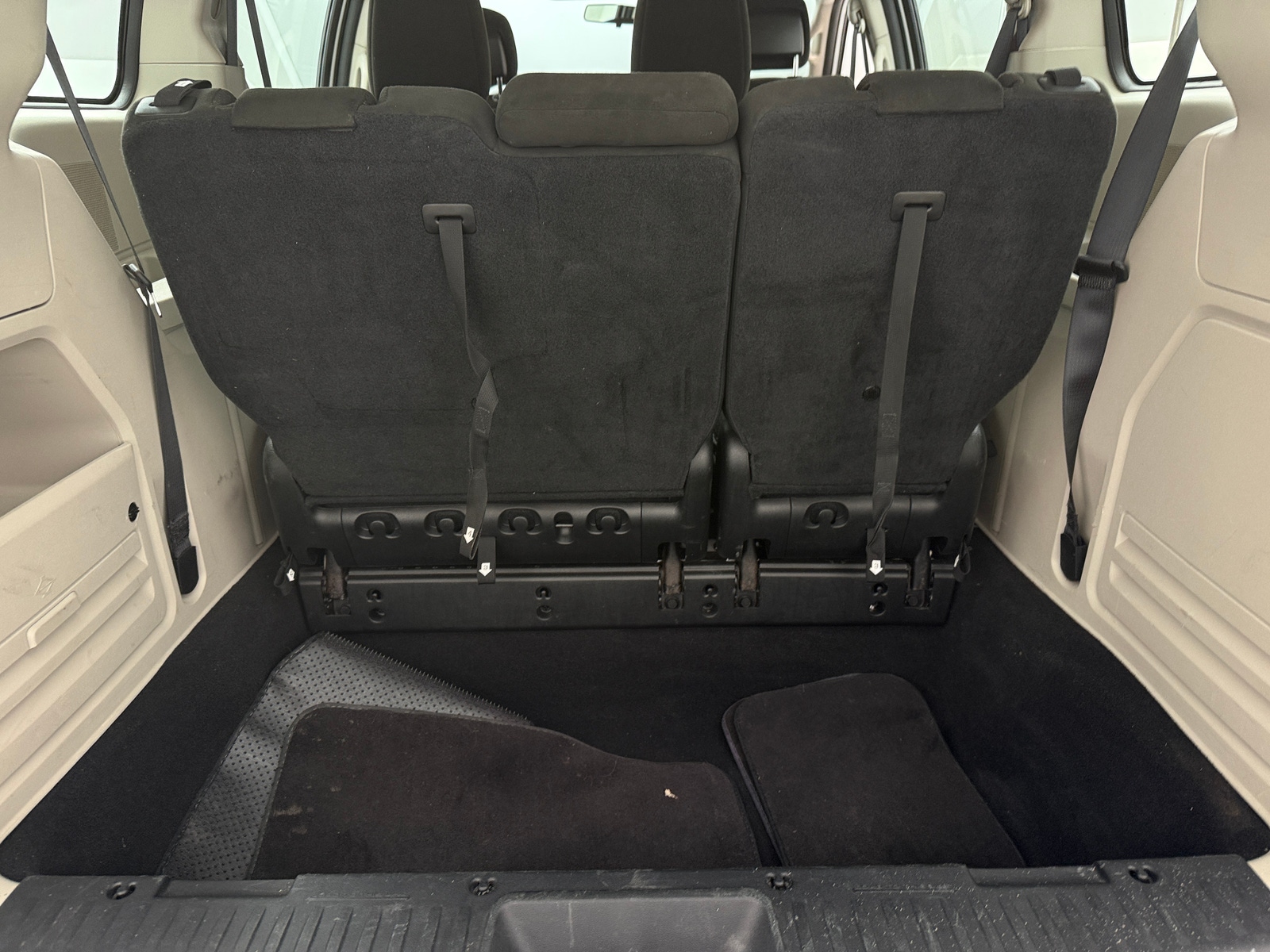 Thumbnail: 2016 Dodge Grand Caravan - 7