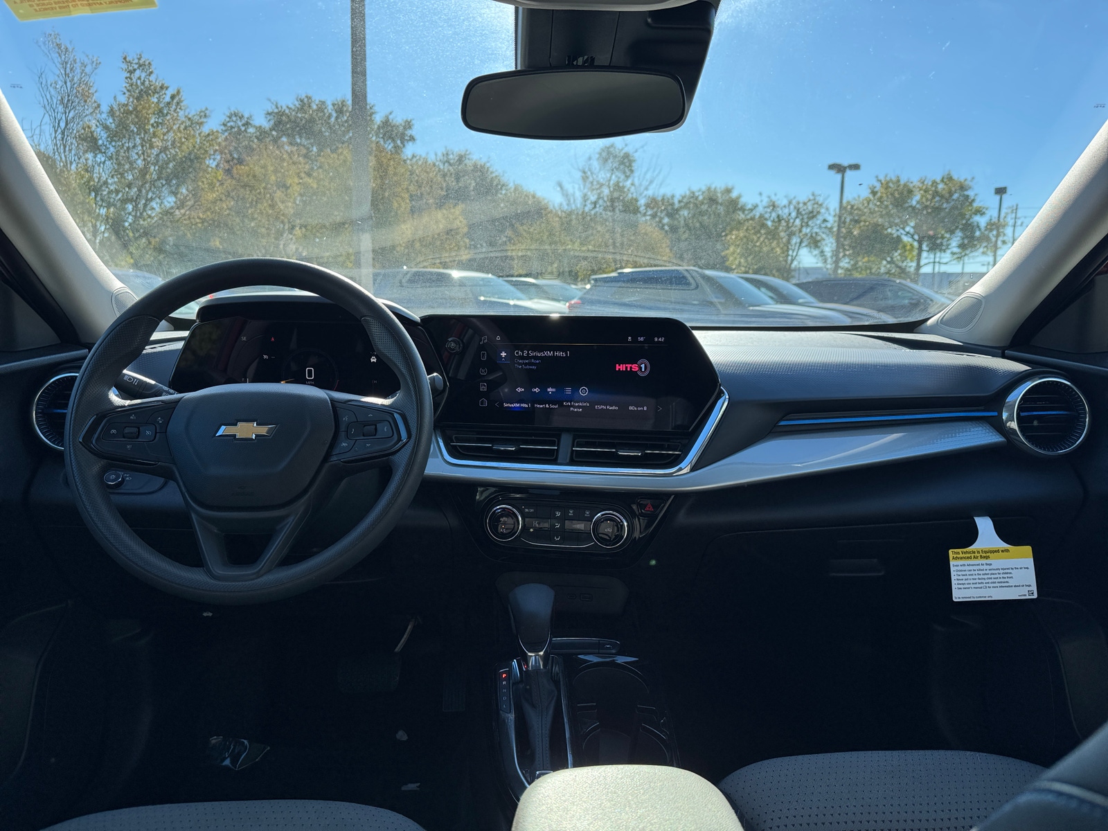 Thumbnail: 2025 Chevrolet Trax - 3