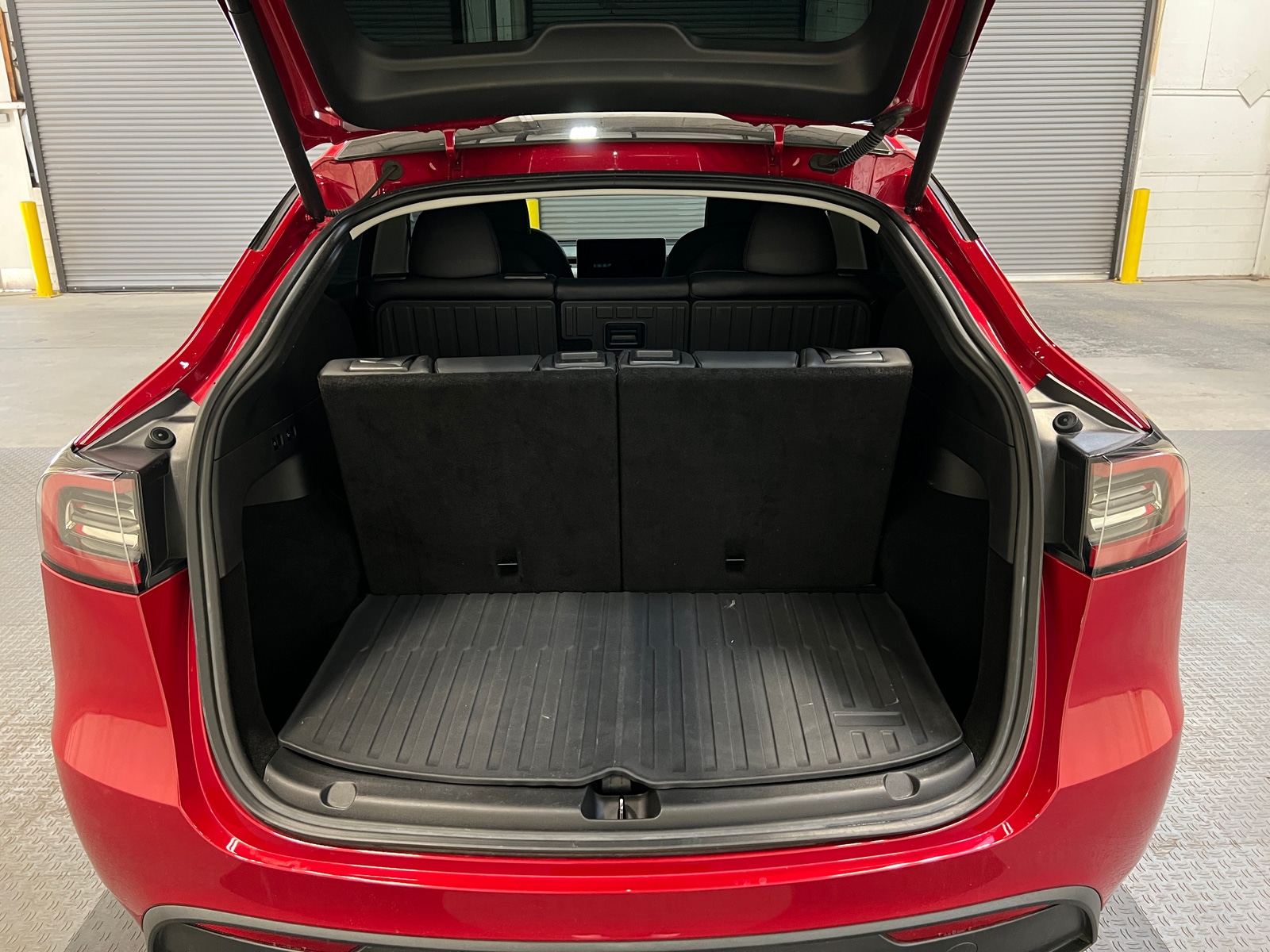 Thumbnail: 2023 Tesla Model Y - 6