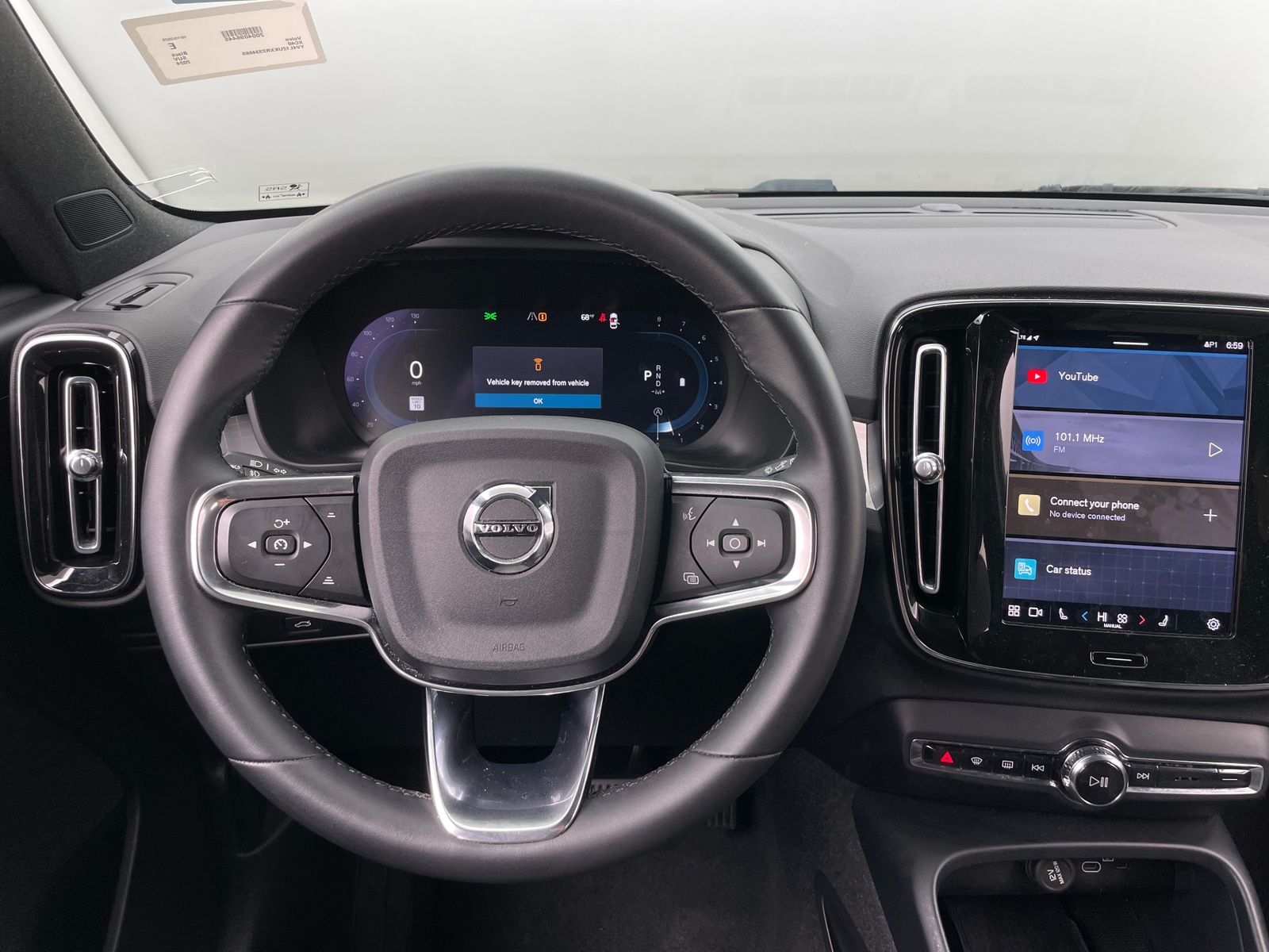 Thumbnail: 2024 Volvo XC40 - 5