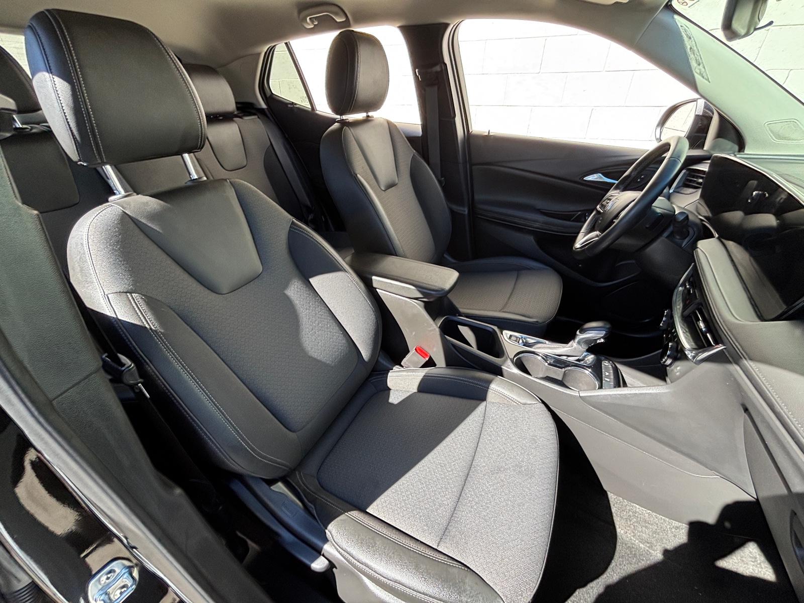 Thumbnail: 2025 Buick Encore GX - 2