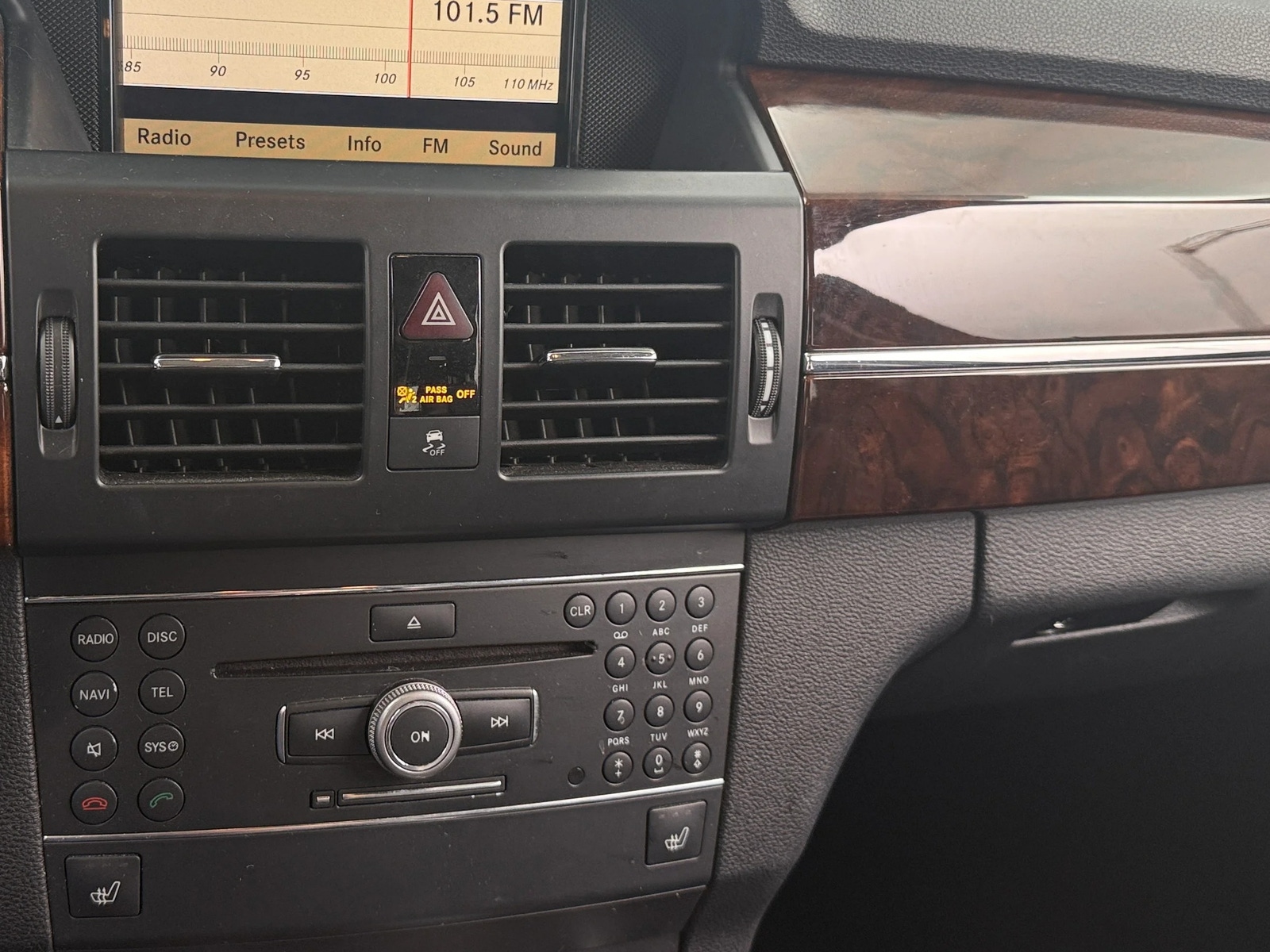 Thumbnail: 2012 Mercedes-Benz GLK - 3