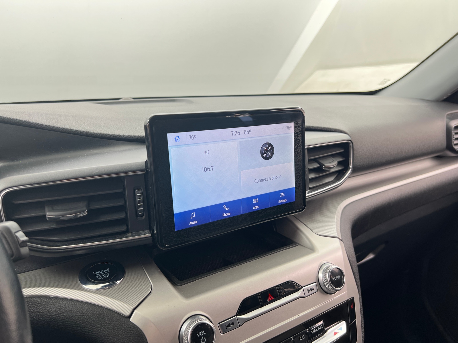 Thumbnail: 2022 Ford Explorer - 4