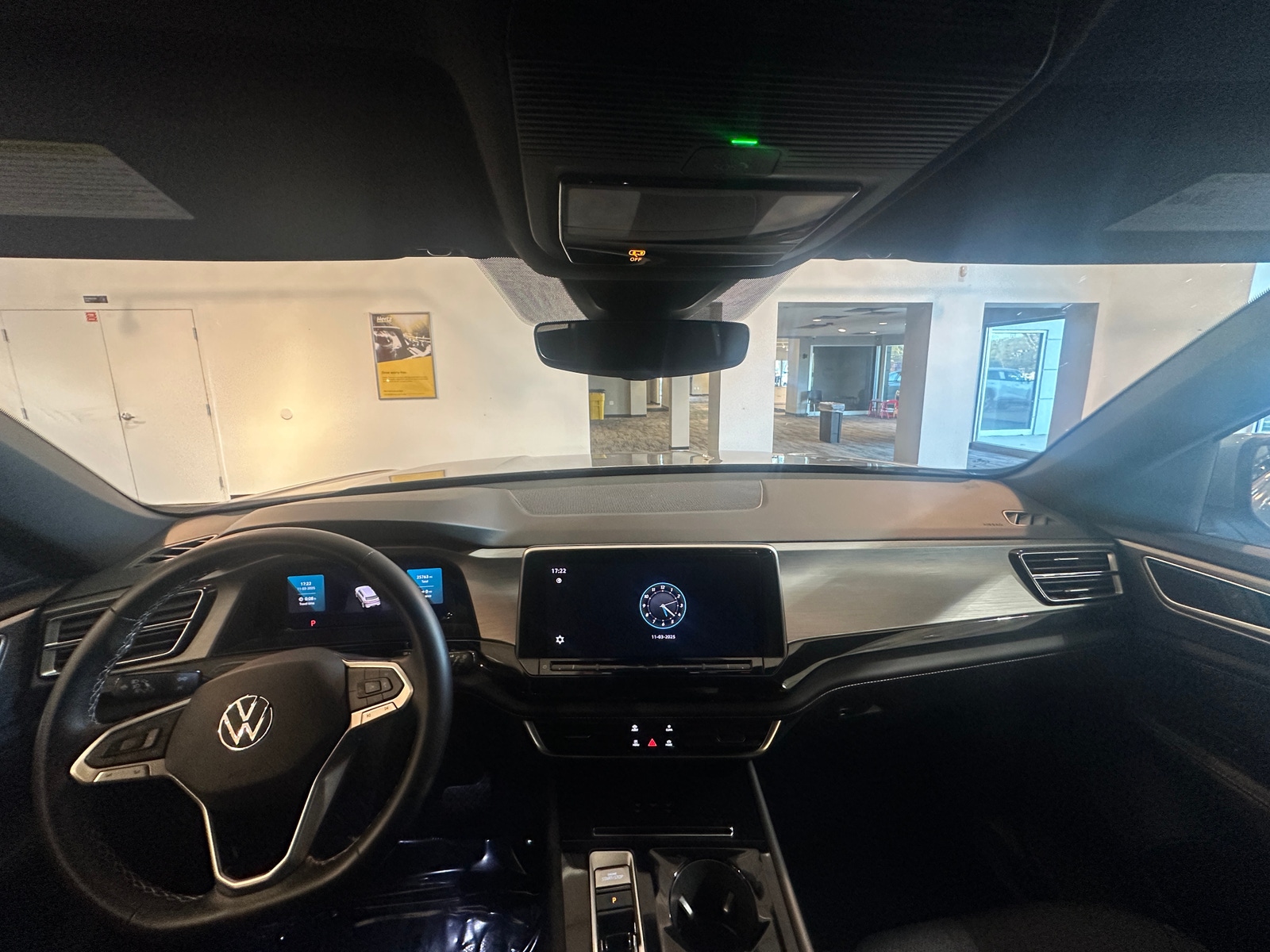 Thumbnail: 2025 Volkswagen Atlas - 3