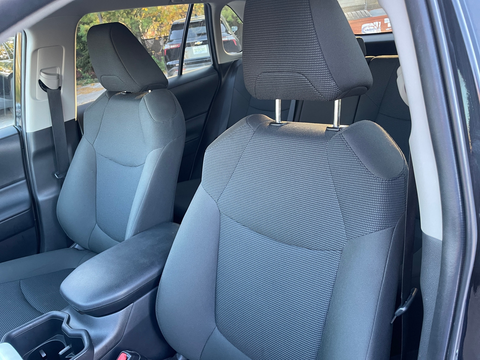 Thumbnail: 2025 Toyota RAV4 - 2