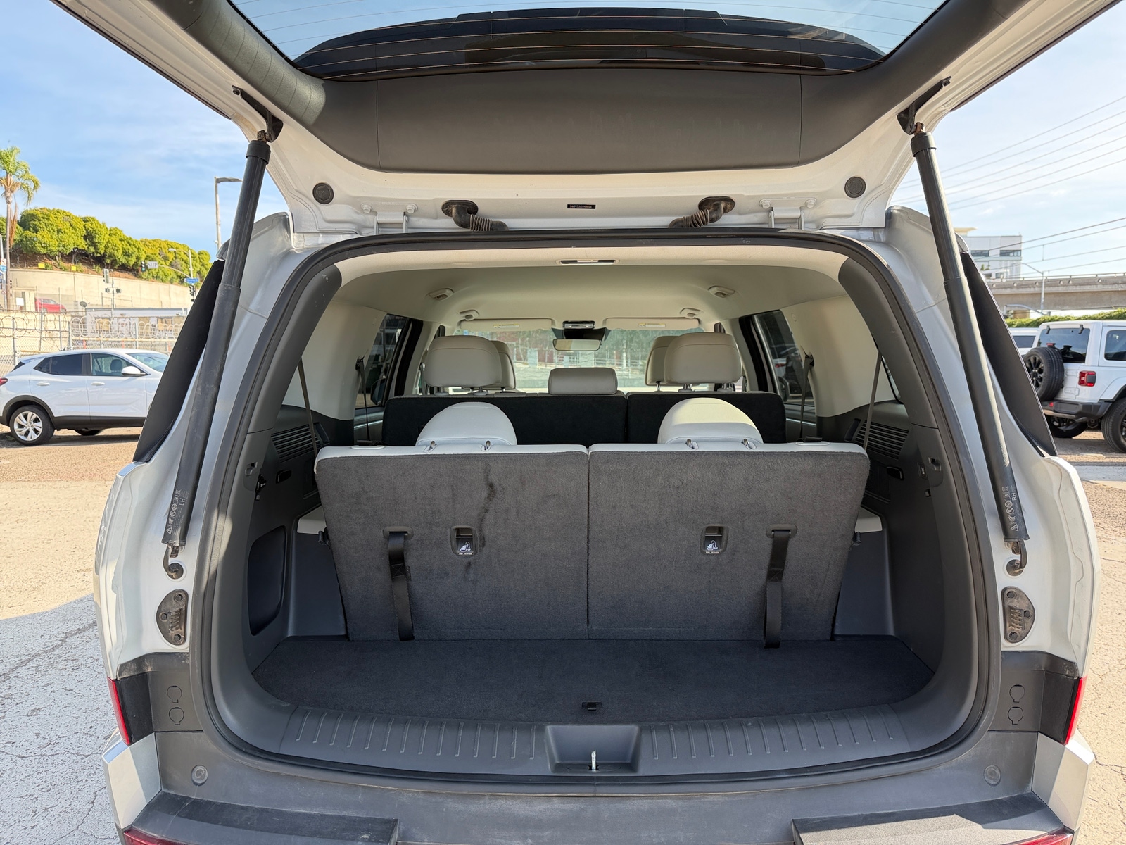 Thumbnail: 2025 Hyundai Santa Fe - 5