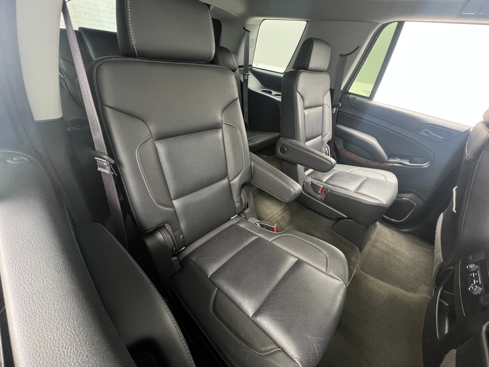 Thumbnail: 2017 Chevrolet Tahoe - 5