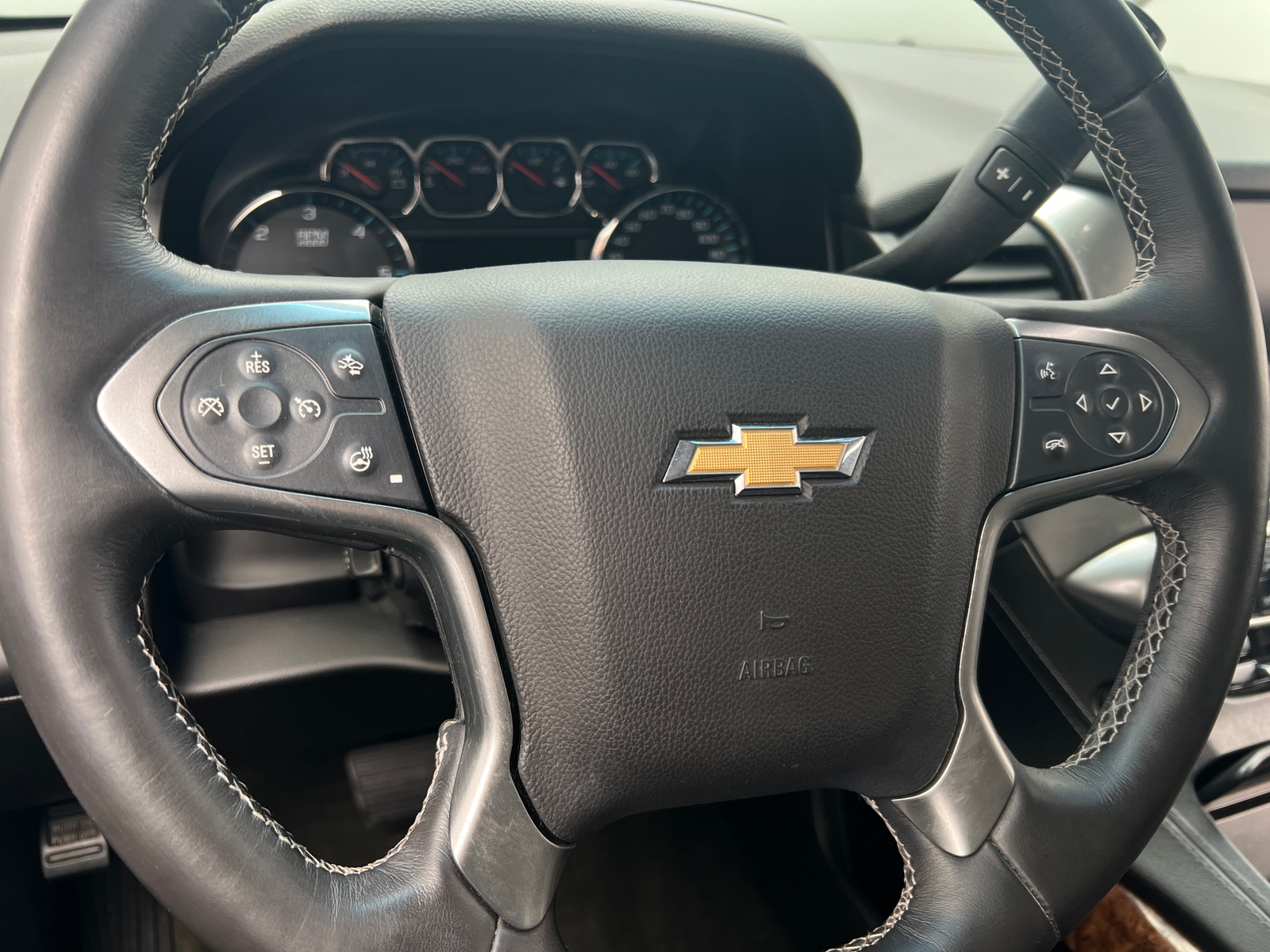 Thumbnail: 2017 Chevrolet Tahoe - 4