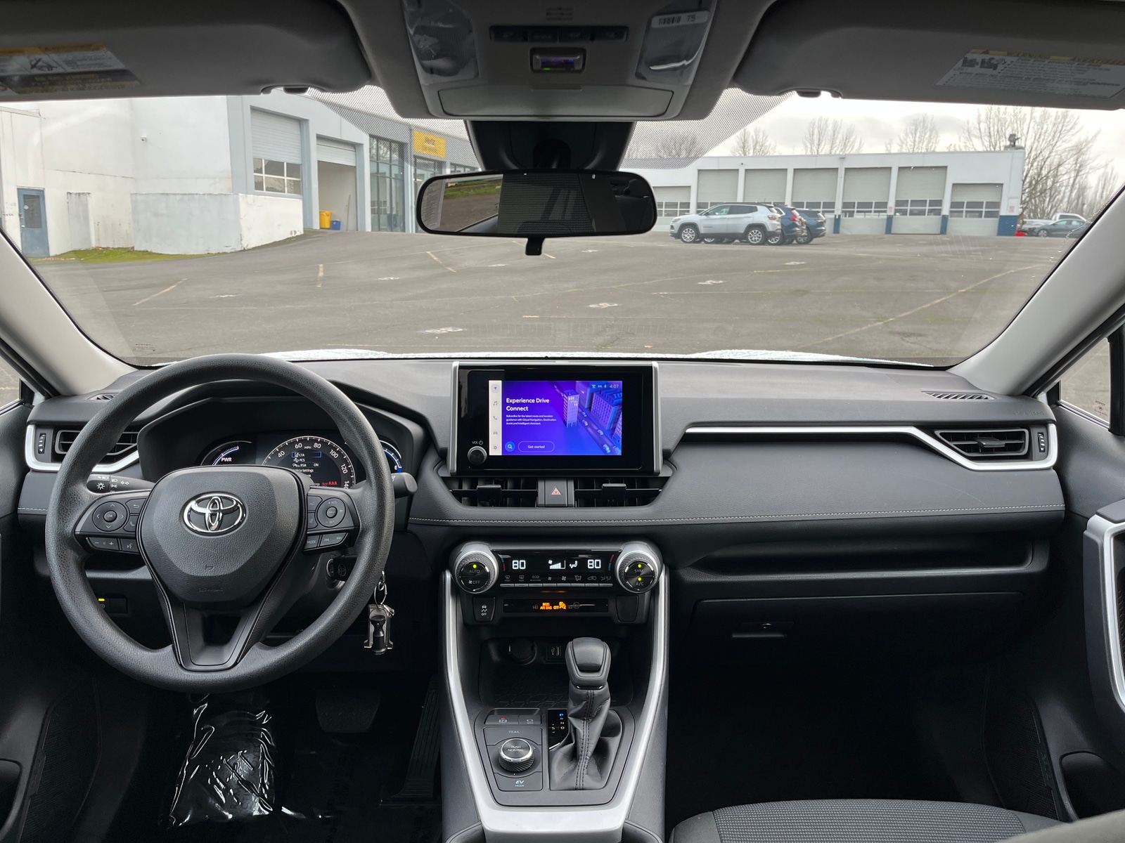 Thumbnail: 2025 Toyota RAV4 - 3