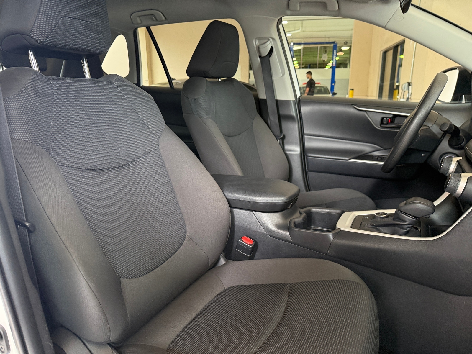 Thumbnail: 2025 Toyota RAV4 - 2