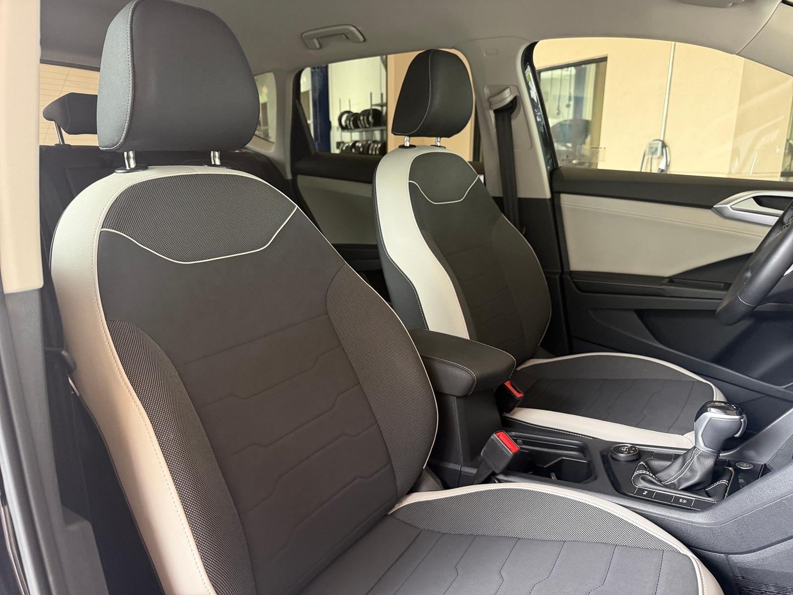 Thumbnail: 2025 Volkswagen Taos - 2