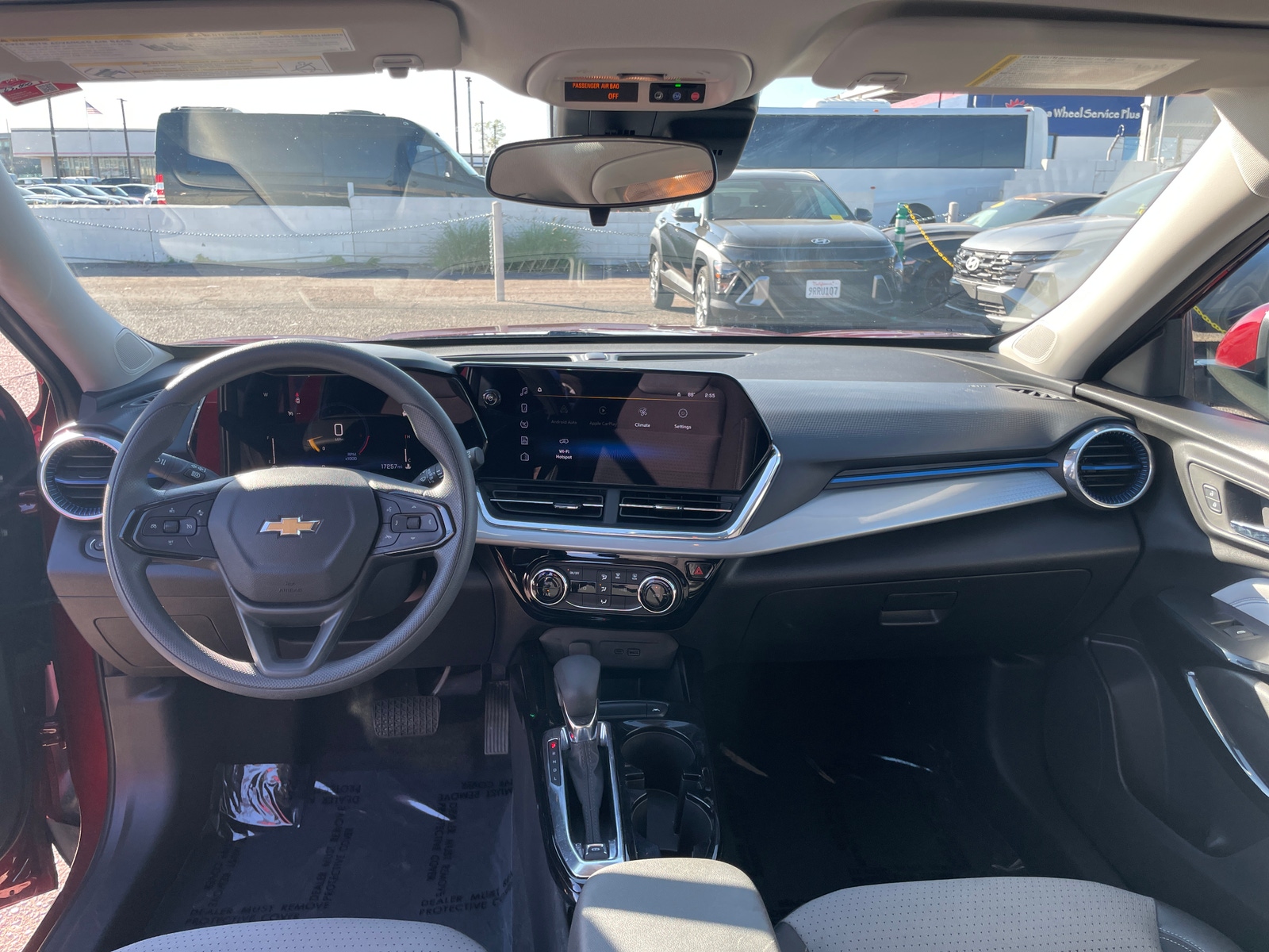 Thumbnail: 2025 Chevrolet Trax - 3