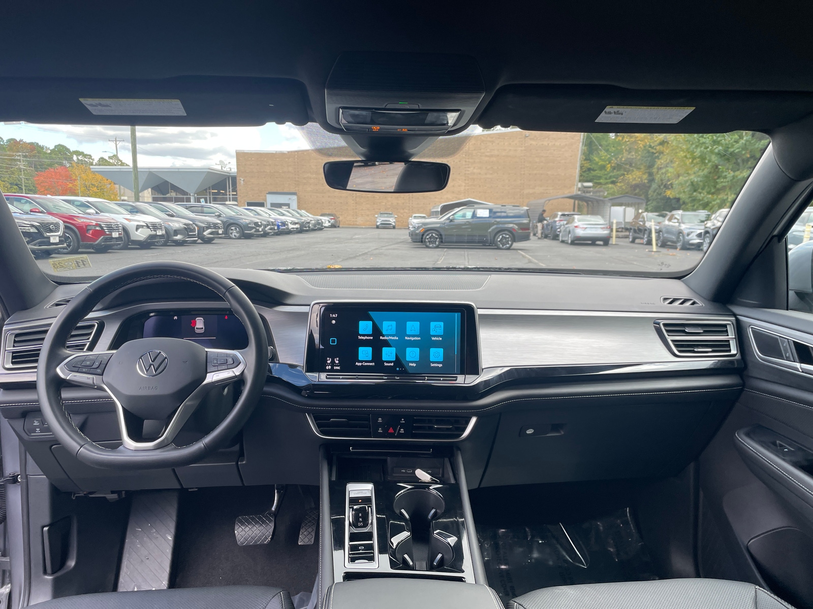 Thumbnail: 2025 Volkswagen Atlas - 3