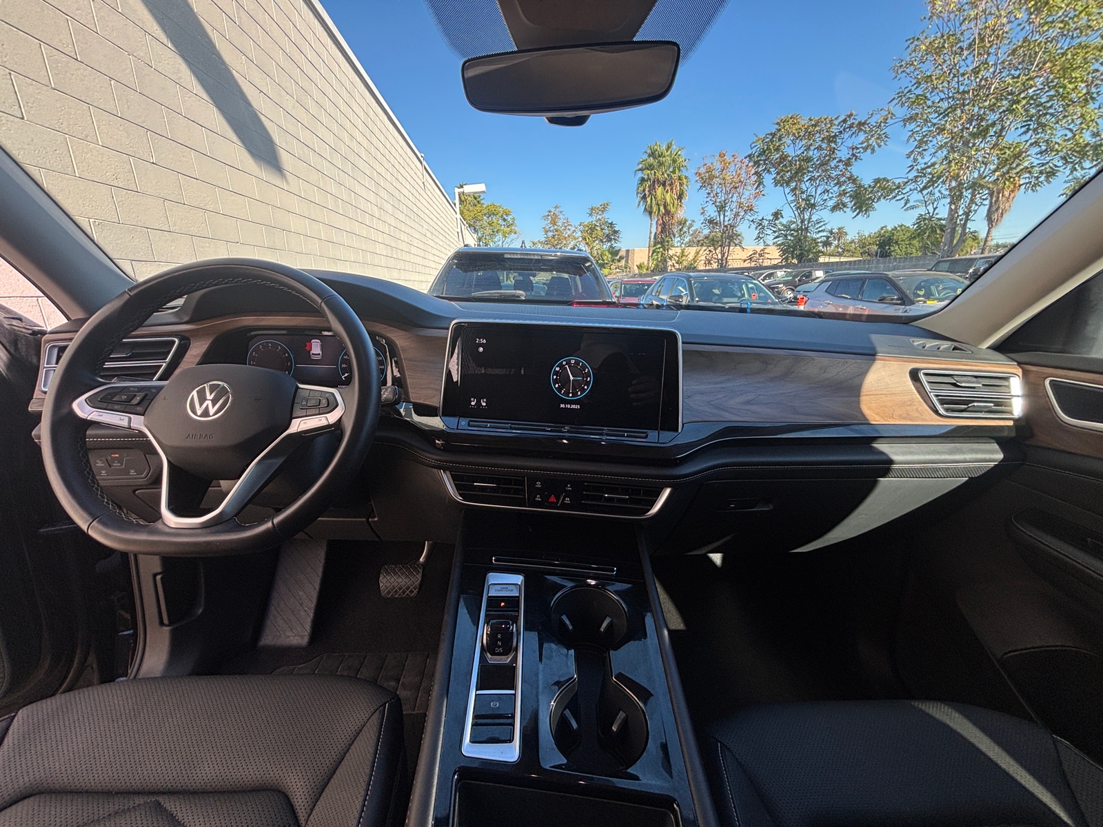 Thumbnail: 2025 Volkswagen Atlas - 2