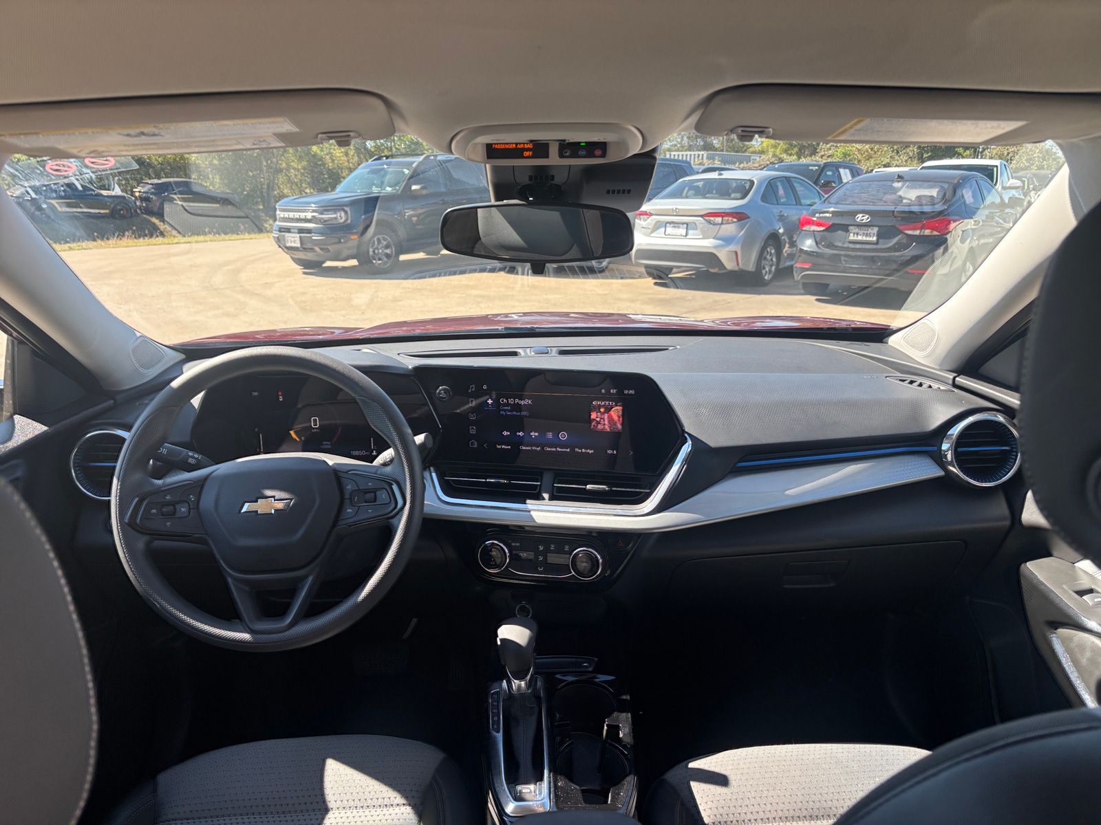 Thumbnail: 2025 Chevrolet Trax - 3