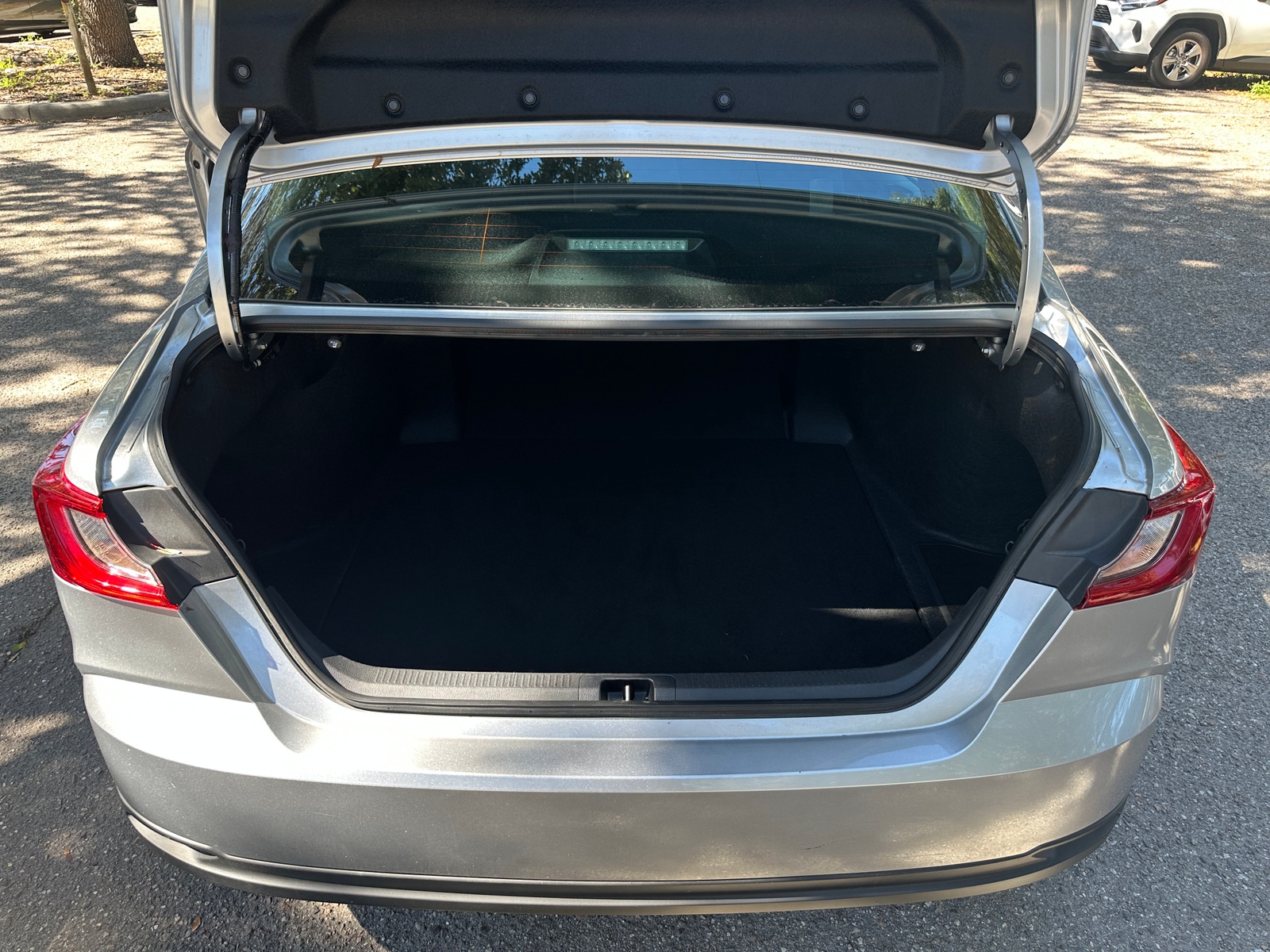 Thumbnail: 2025 Toyota Camry - 4