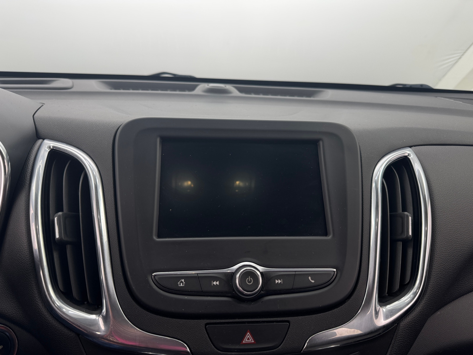 Thumbnail: 2020 Chevrolet Equinox - 4