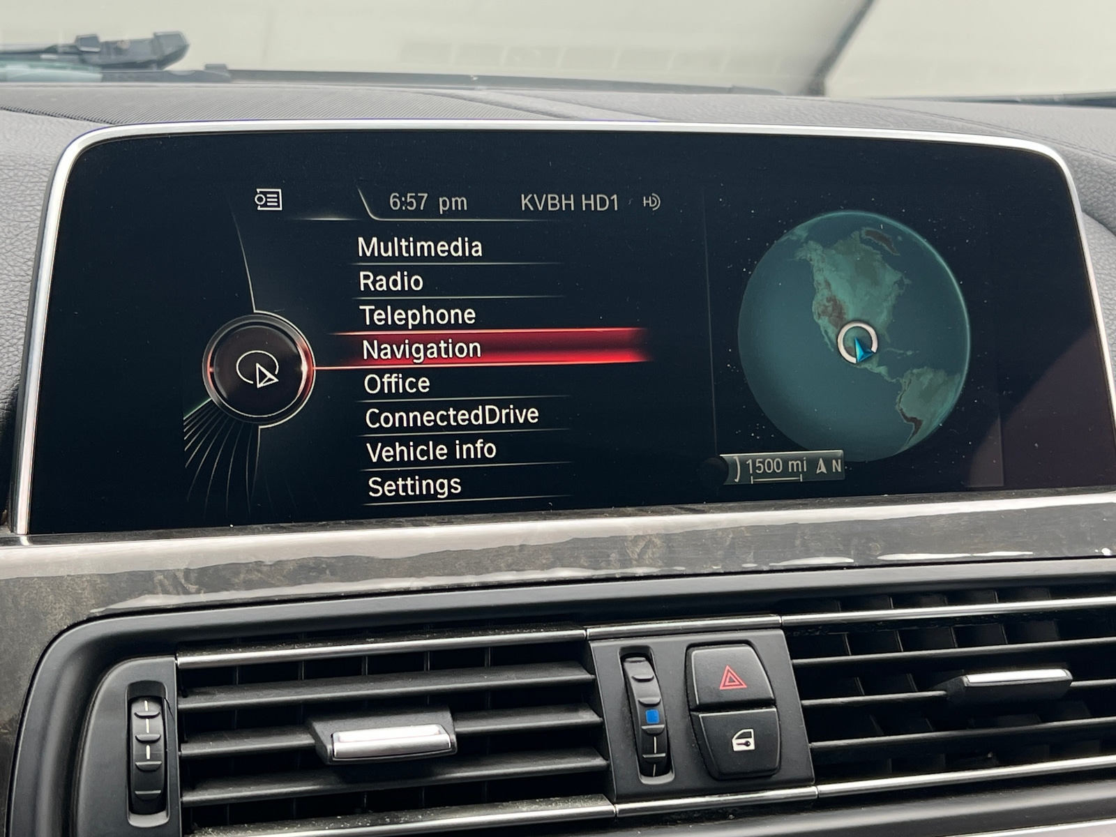 Thumbnail: 2016 BMW 6 Series - 3