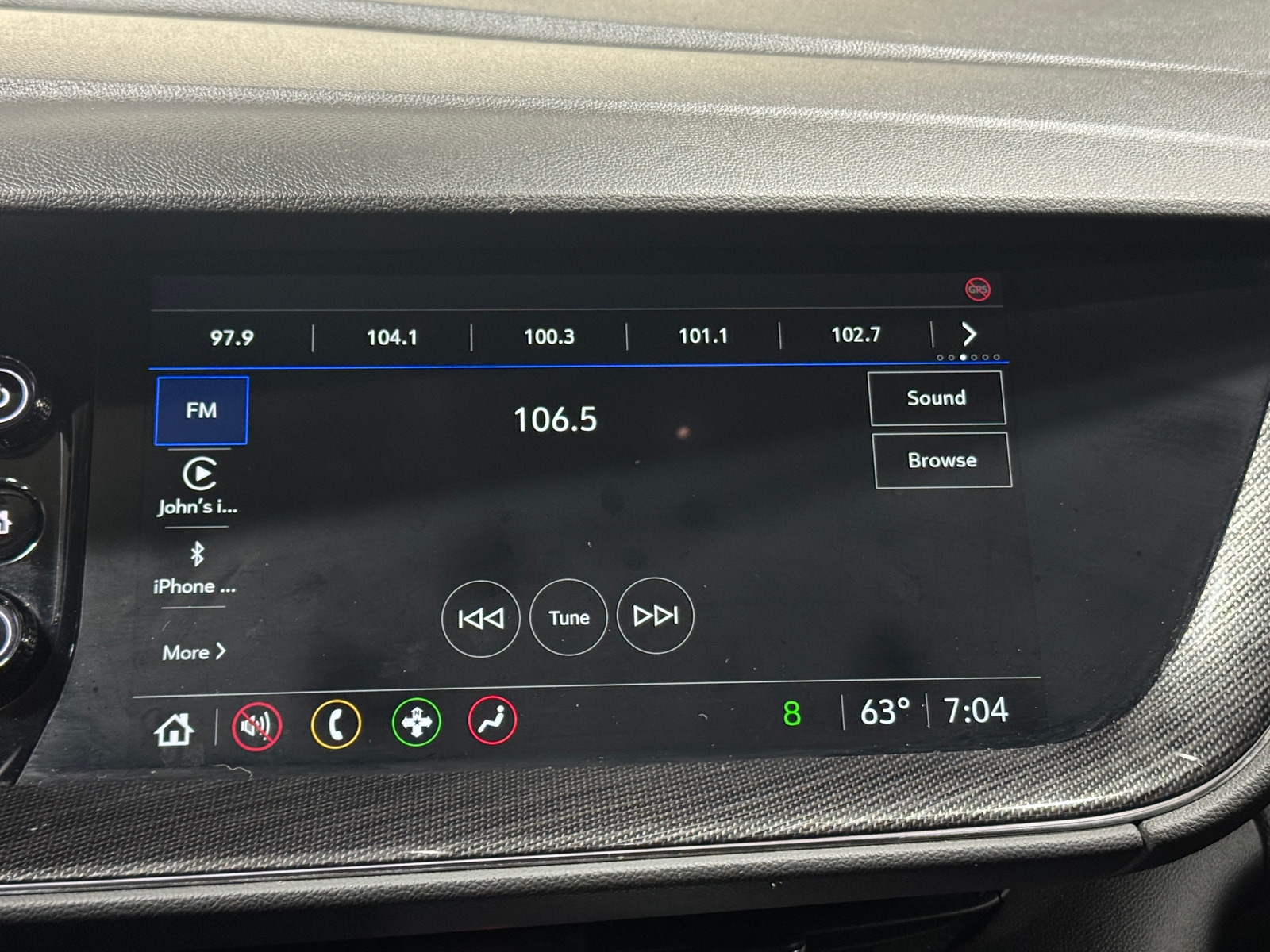 Thumbnail: 2022 Buick Envision - 3