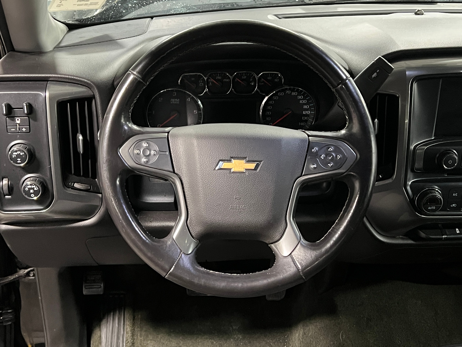 Thumbnail: 2017 Chevrolet Silverado 1500 - 5