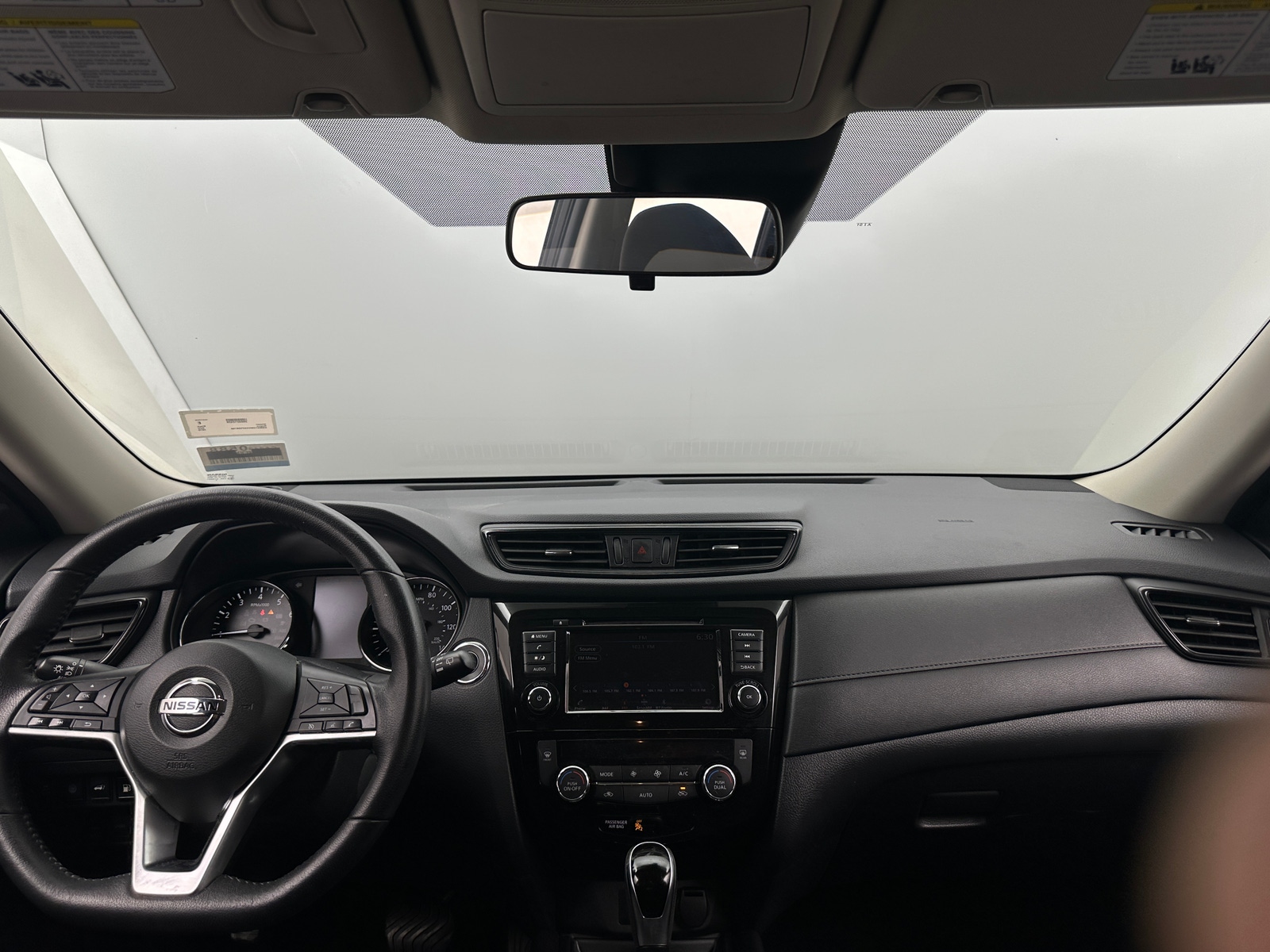 Thumbnail: 2019 Nissan Rogue - 3