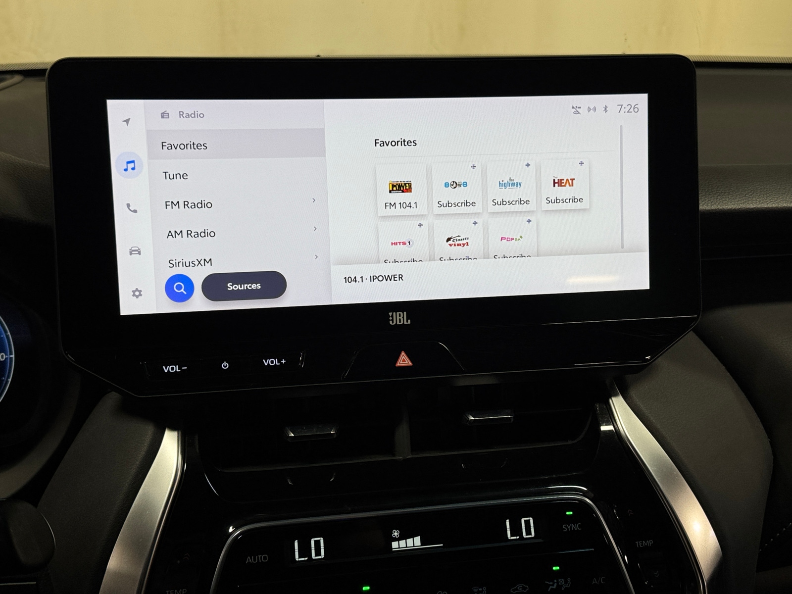 Thumbnail: 2023 Toyota Venza - 4