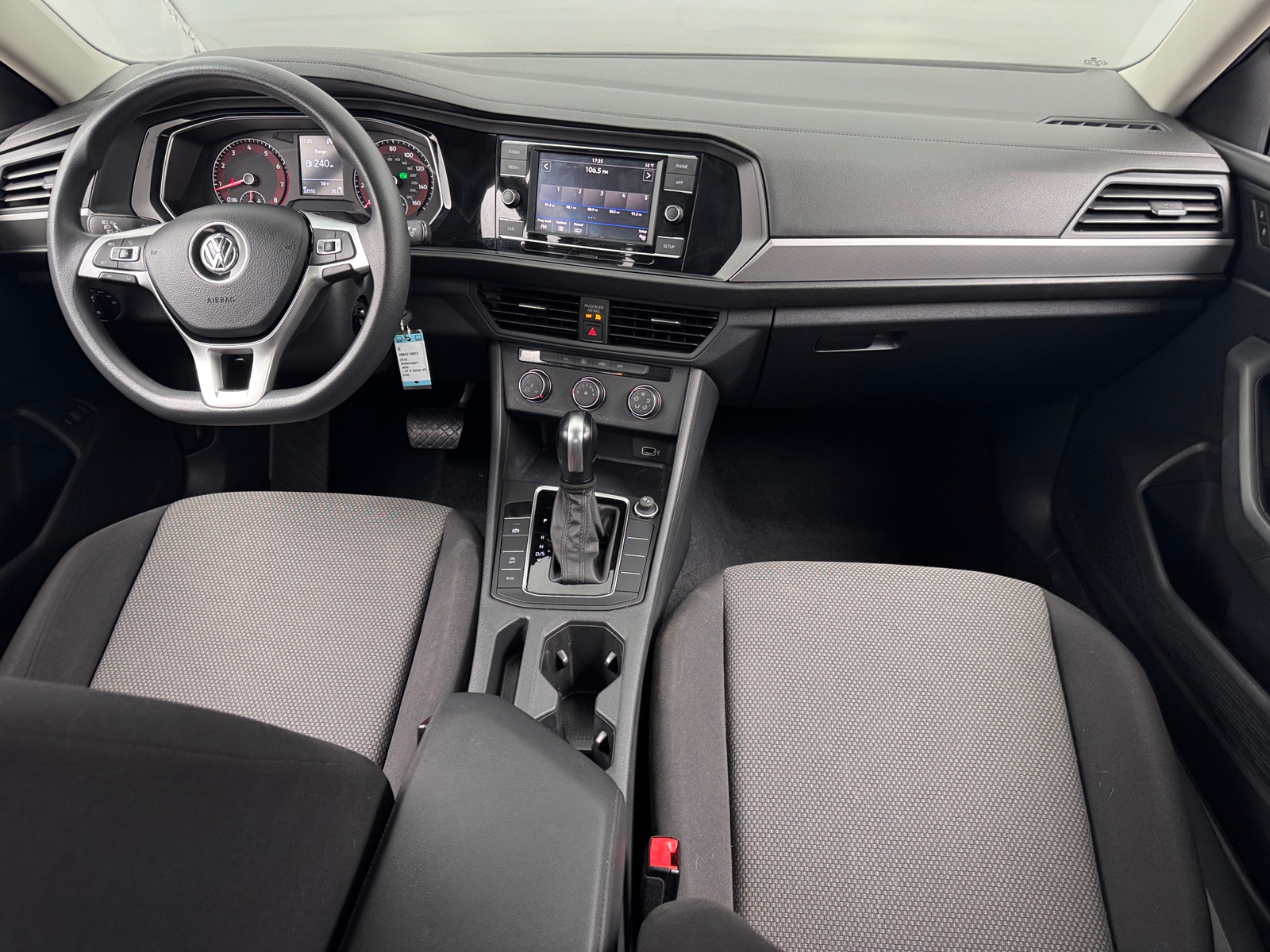 Thumbnail: 2019 Volkswagen Jetta - 3