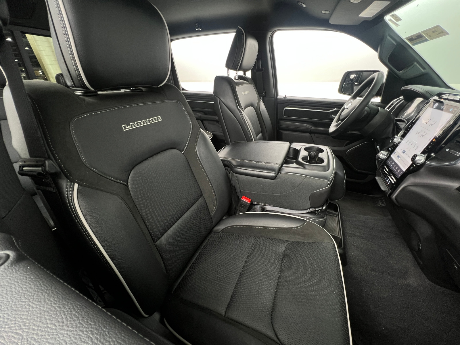 Thumbnail: 2025 RAM 1500 - 2