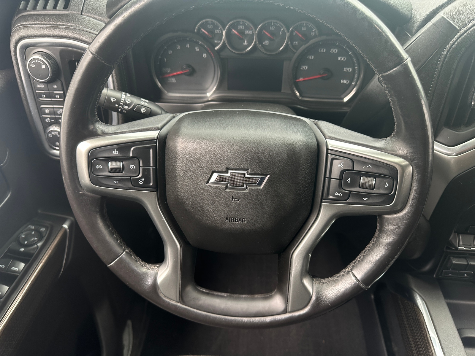 Thumbnail: 2019 Chevrolet Silverado 1500 - 5