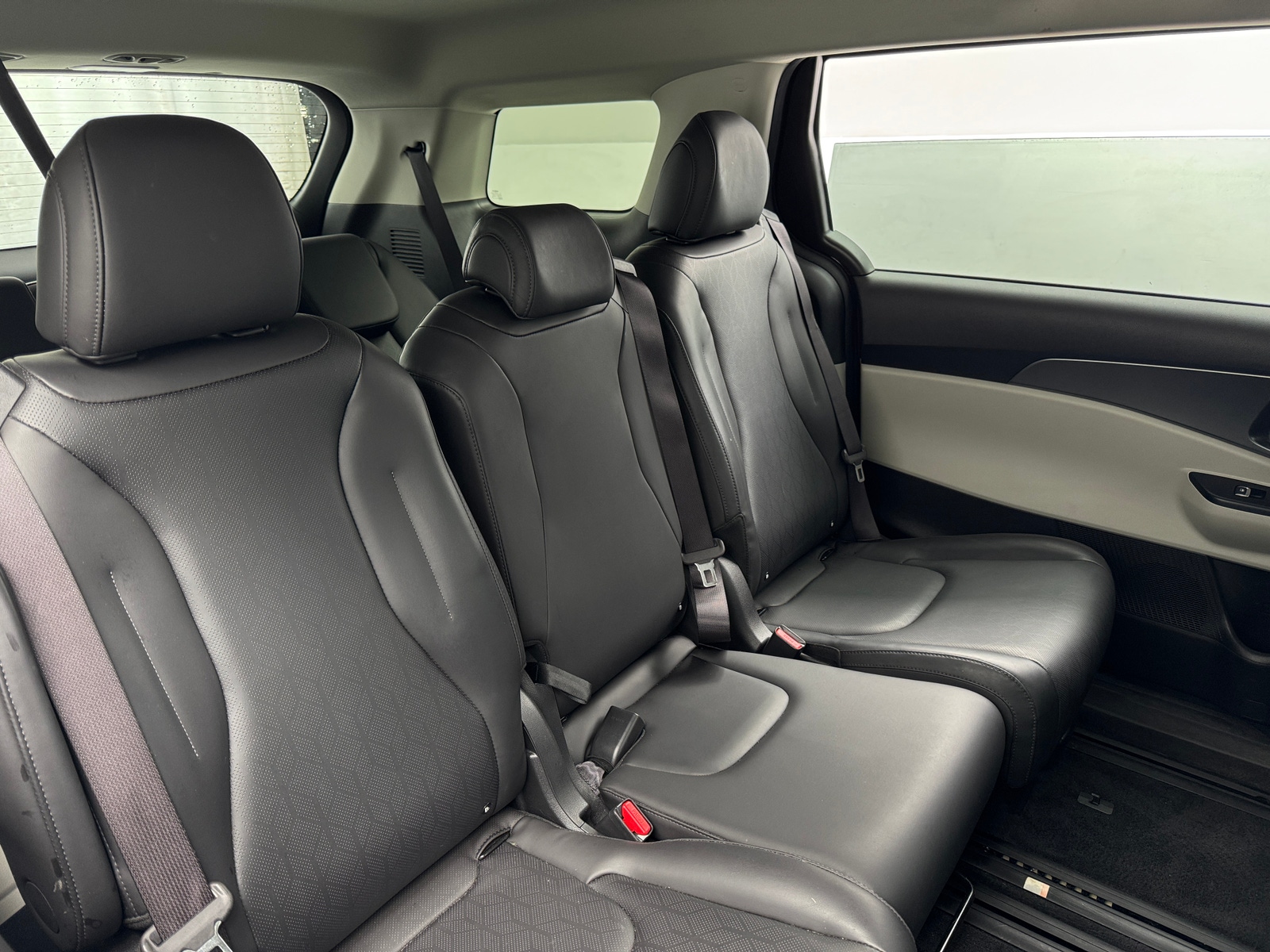 Thumbnail: 2024 Kia Carnival - 5