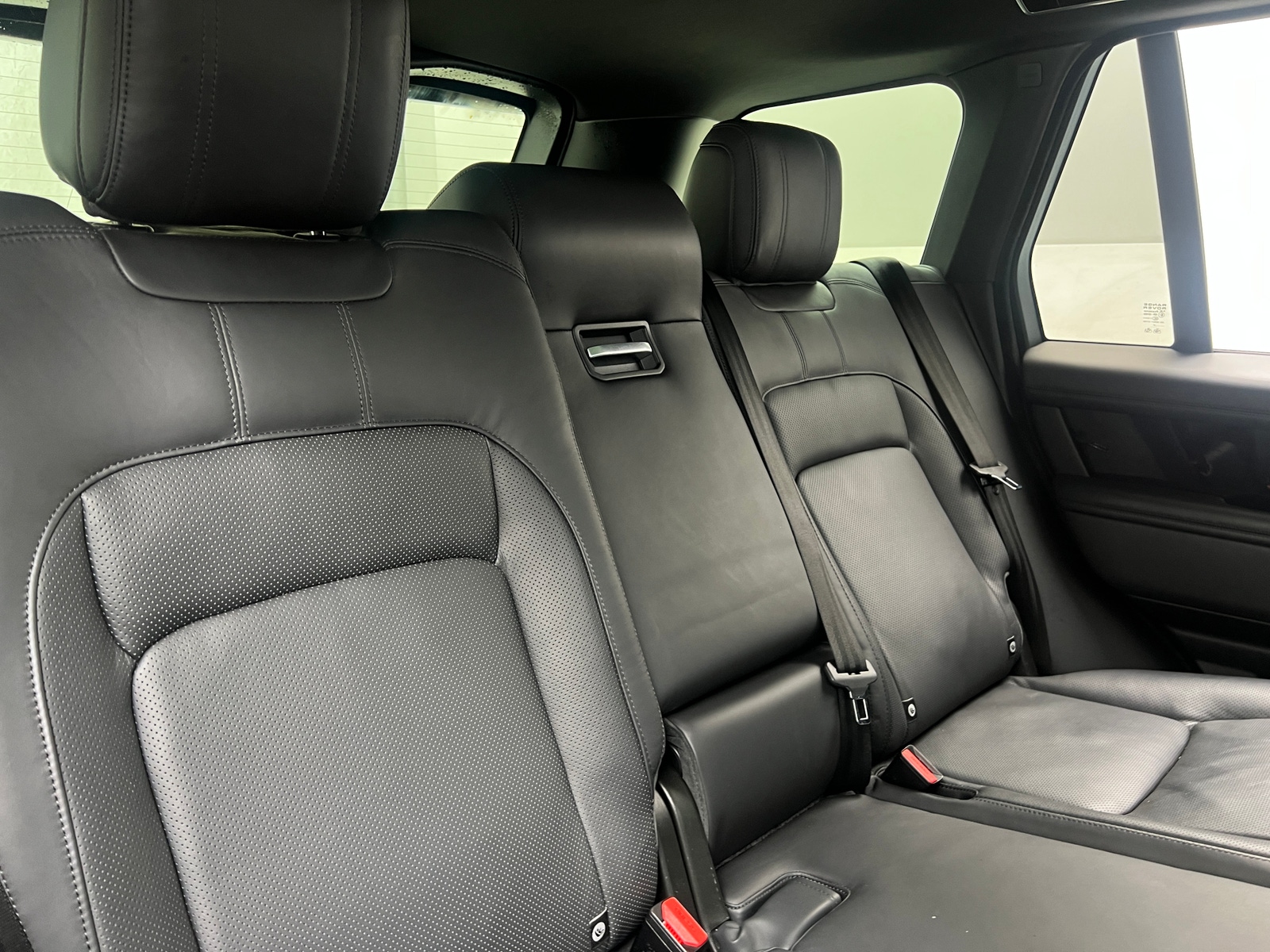 Thumbnail: 2021 Land Rover Range Rover - 5