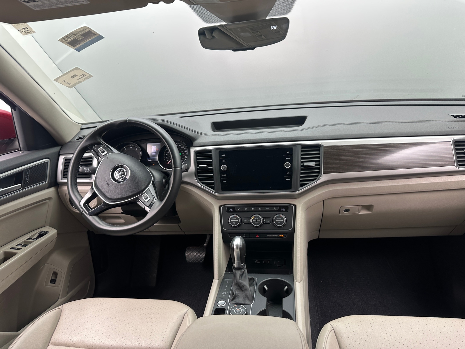 Thumbnail: 2019 Volkswagen Atlas - 2