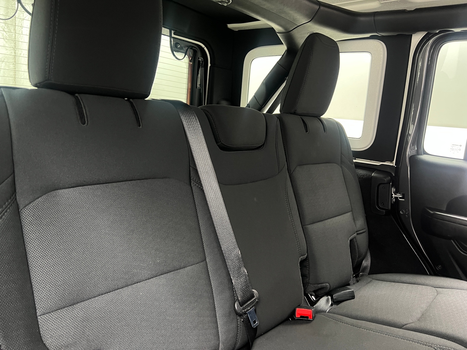 Thumbnail: 2021 Jeep Wrangler - 6