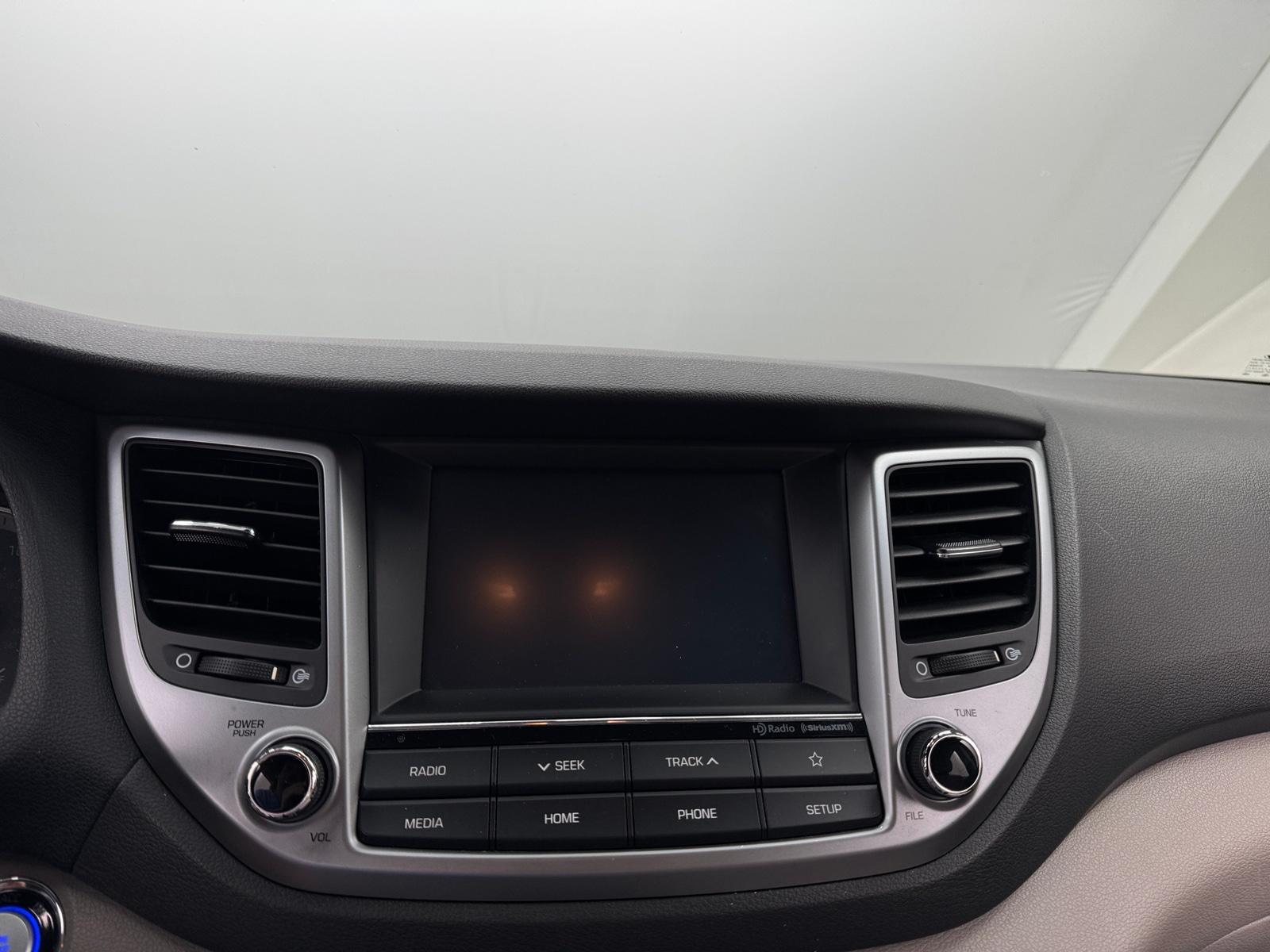 Thumbnail: 2018 Hyundai Tucson - 4